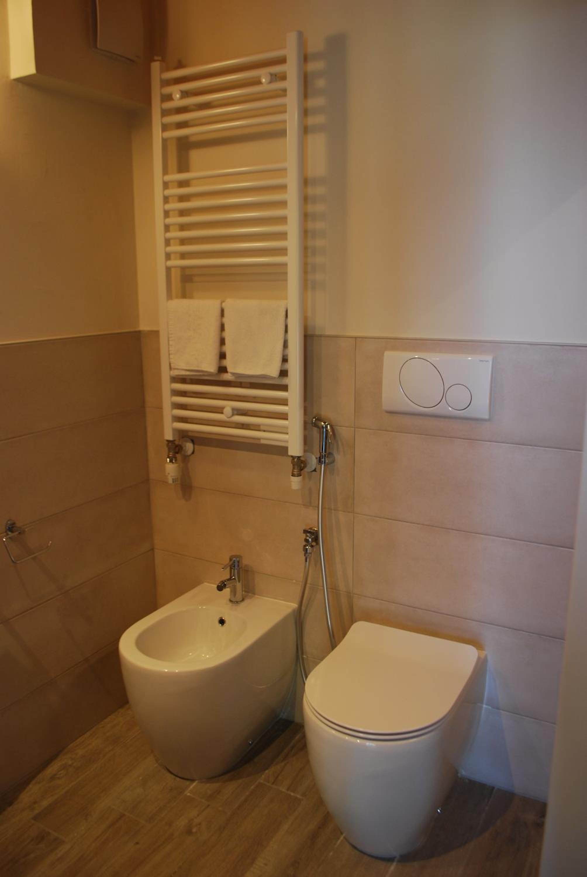 Superior Double or Twin Room - Photo 9