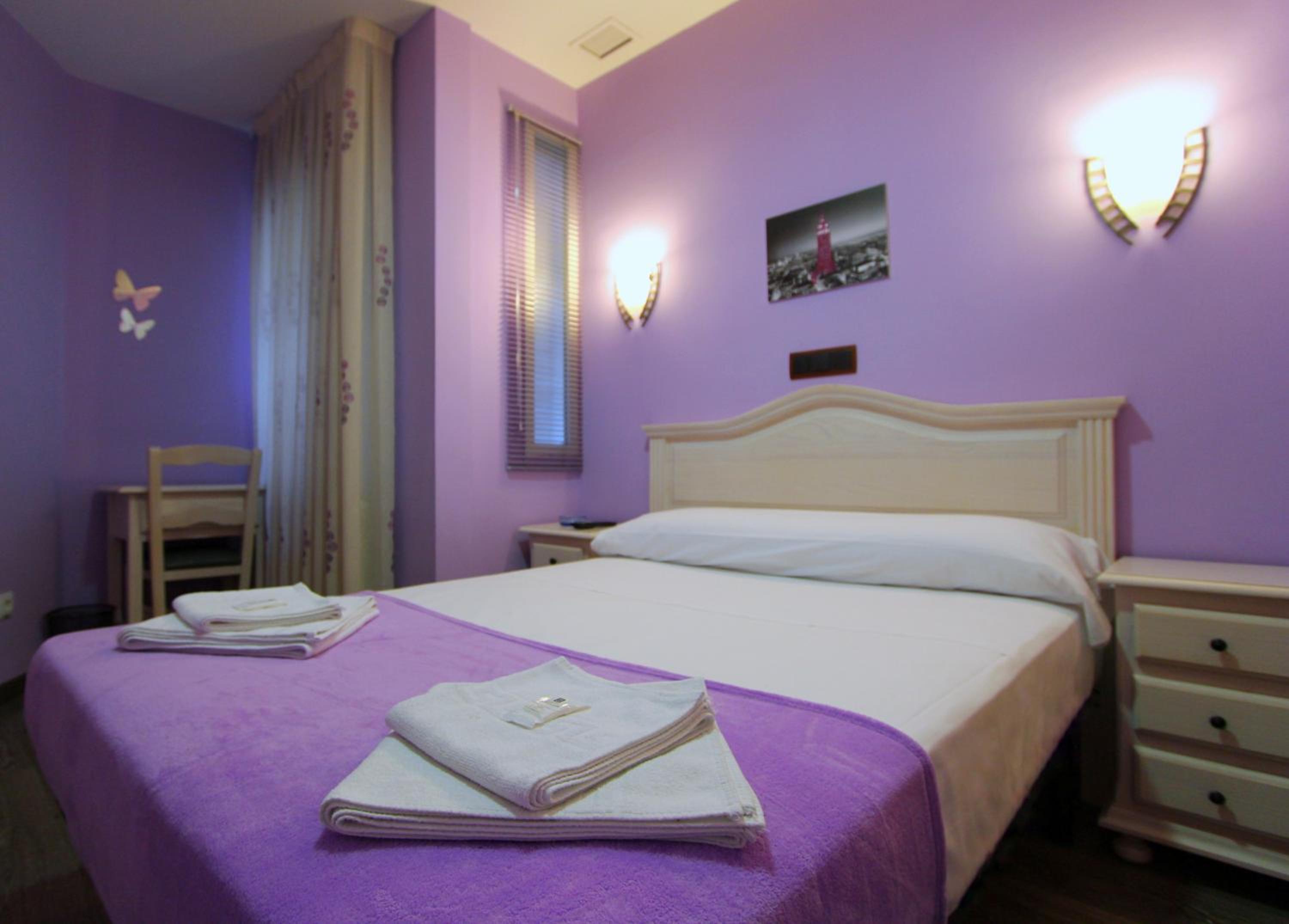 Double Room - Photo 26