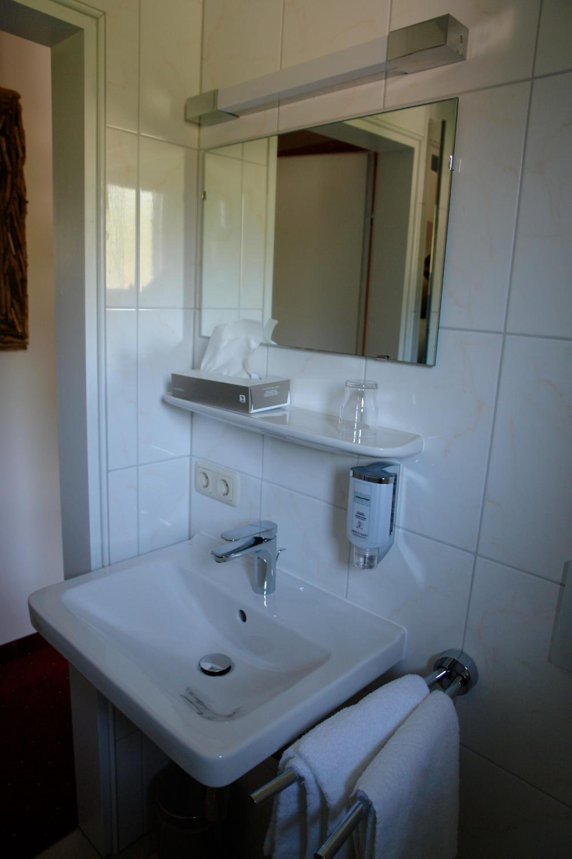 Single Room with Balcony photo 2