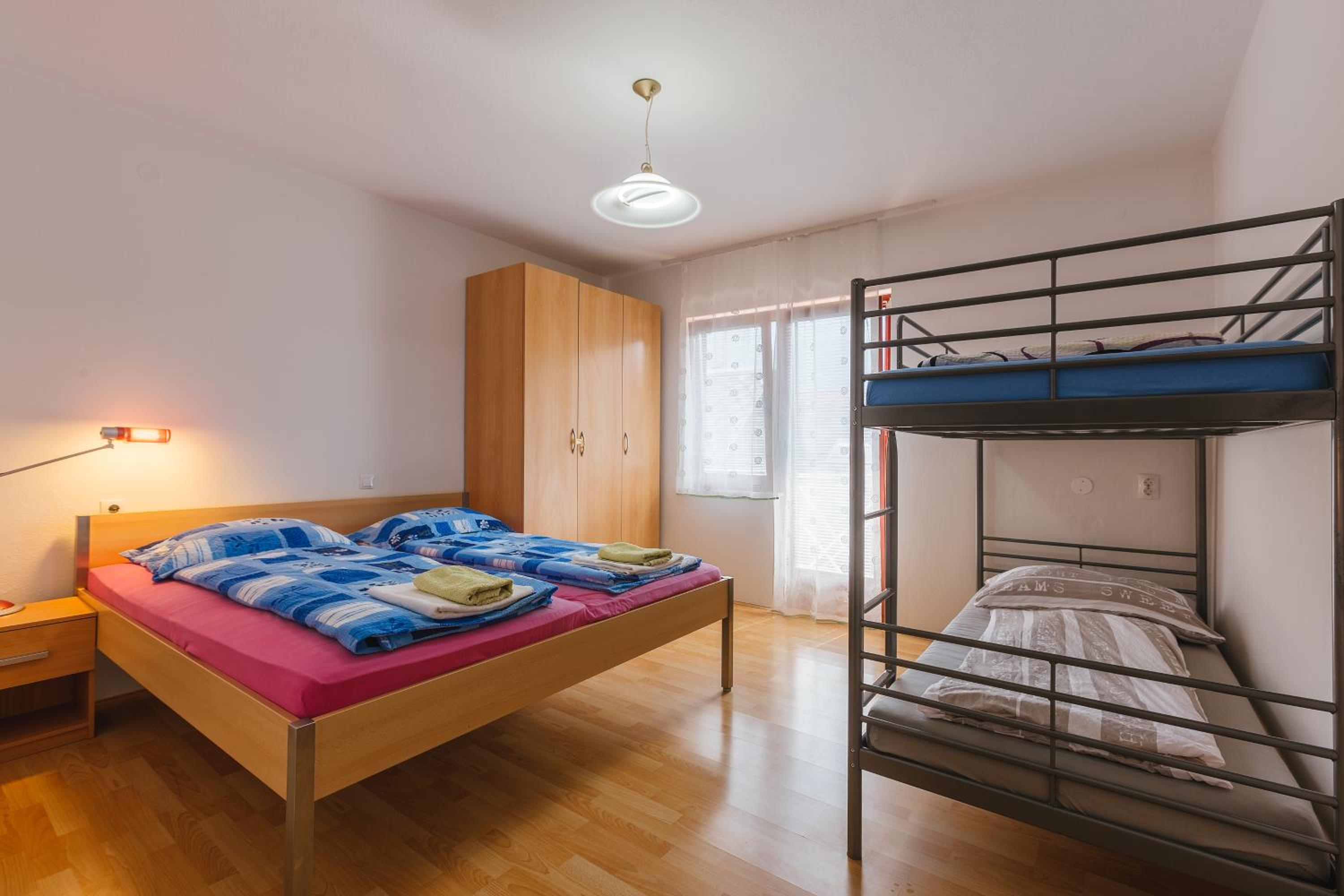 Apartment with Balcony - Photo 11