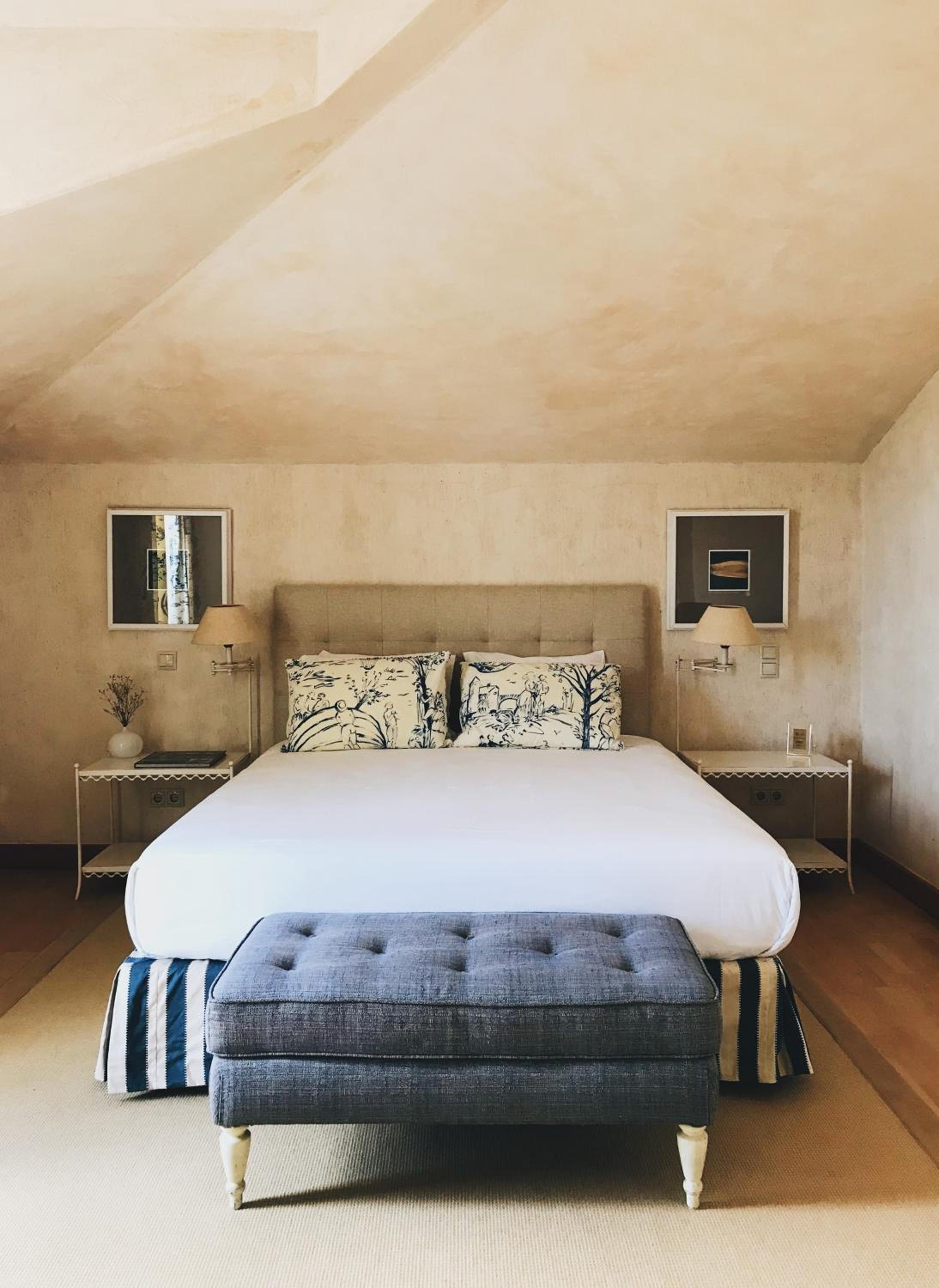 Deluxe Room - Photo 1