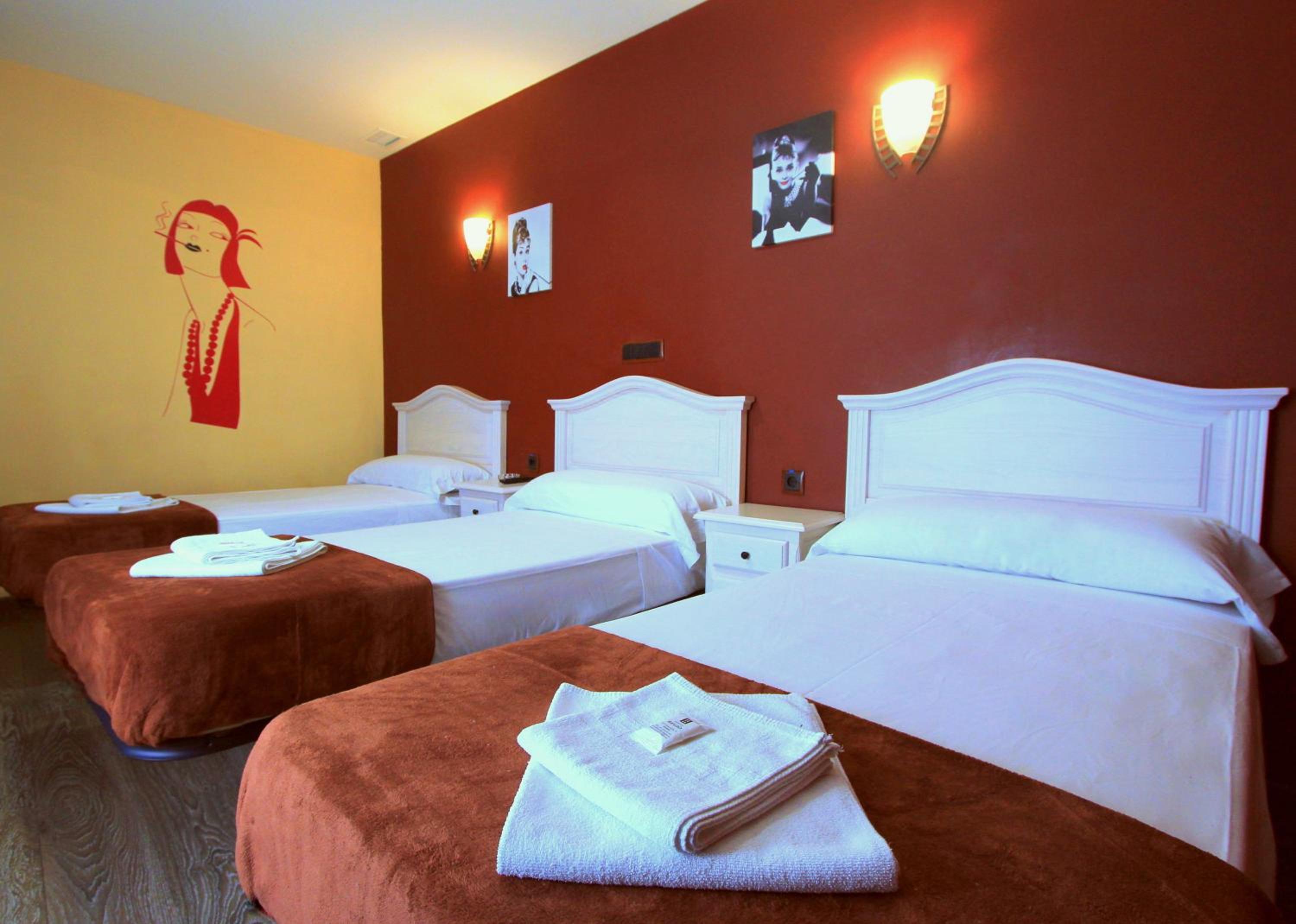 Triple Room - Photo 7