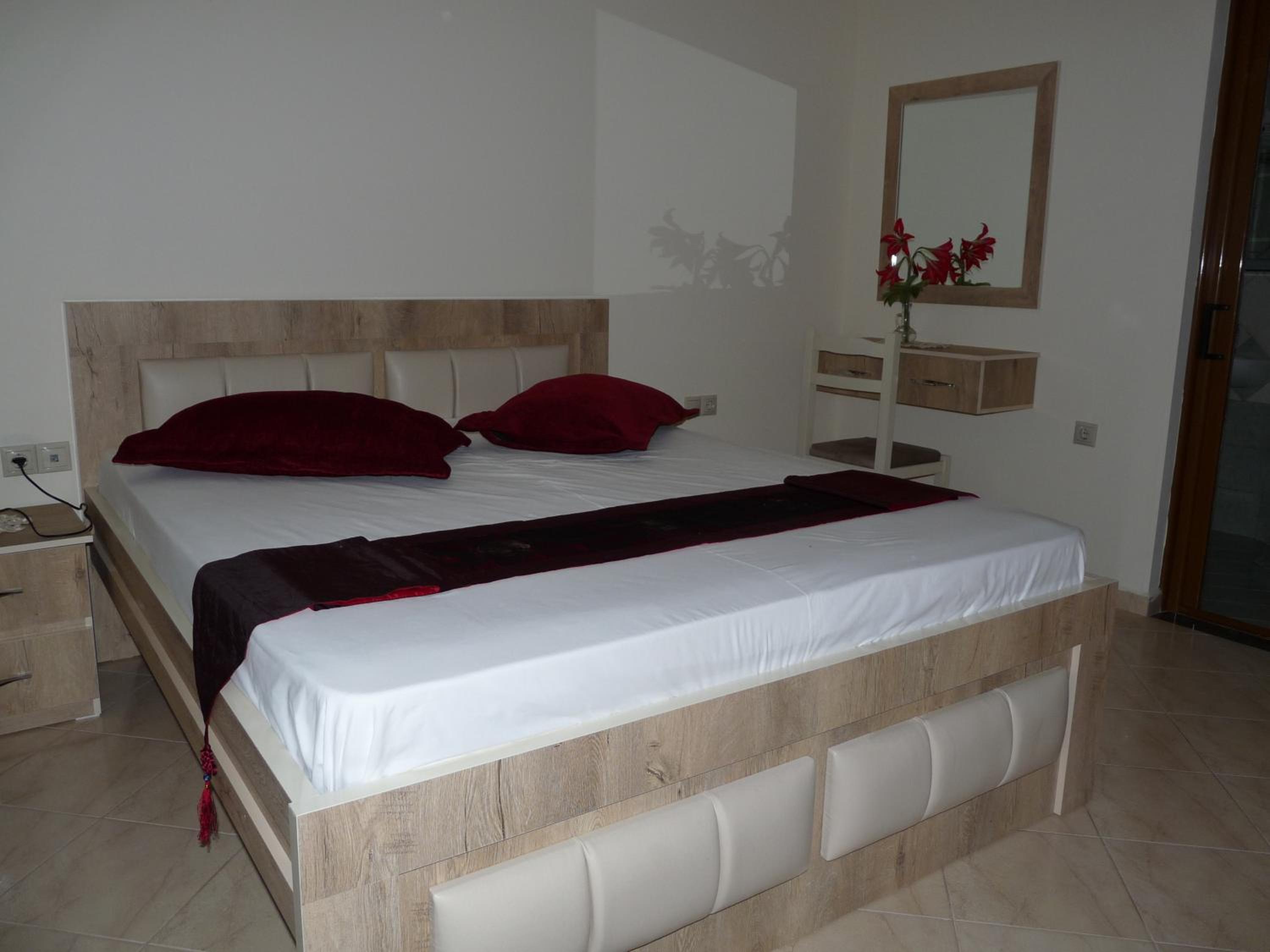 Studio Apartment with Sea View photo 3
