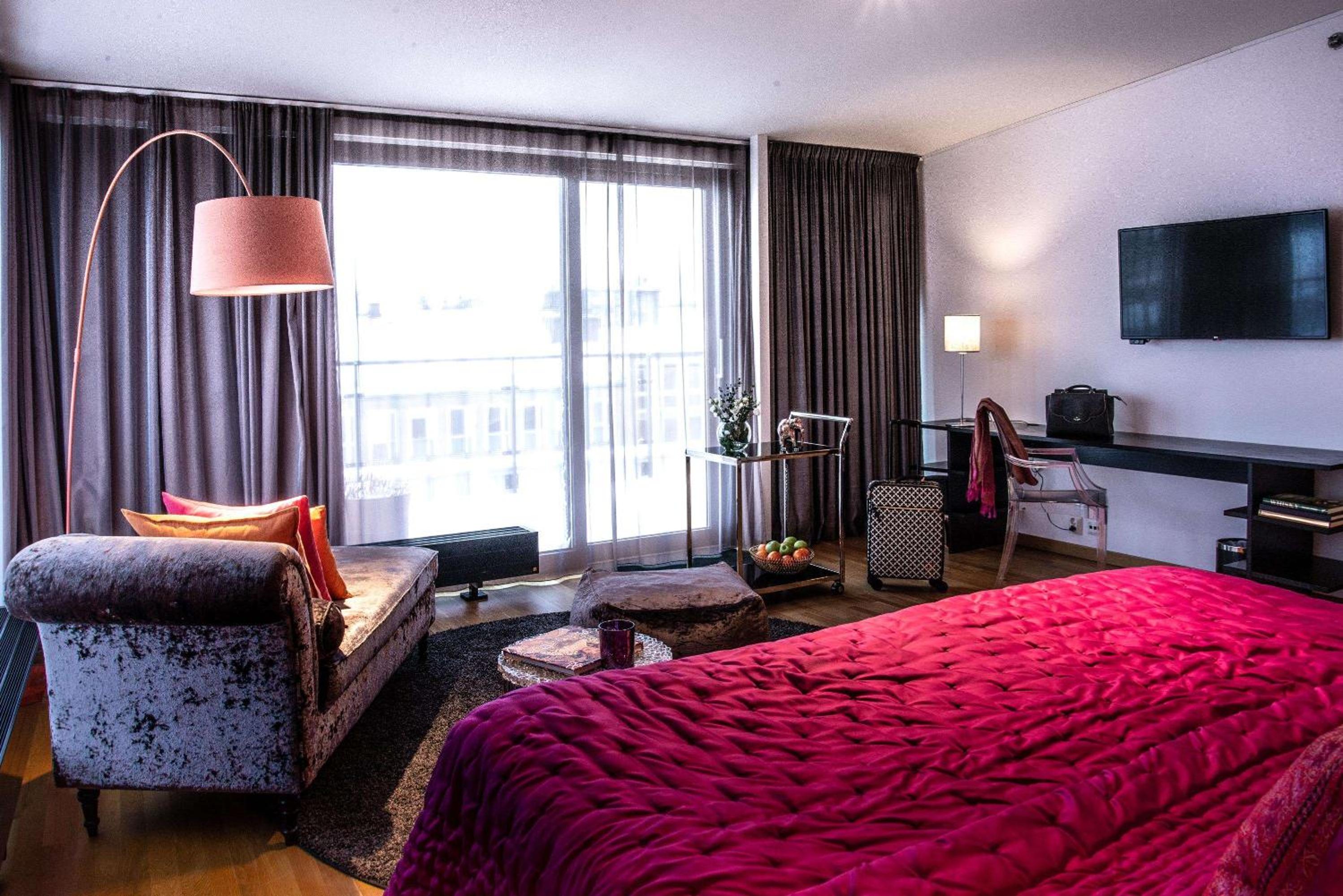 Junior Suite with Terrace thumbnail 6