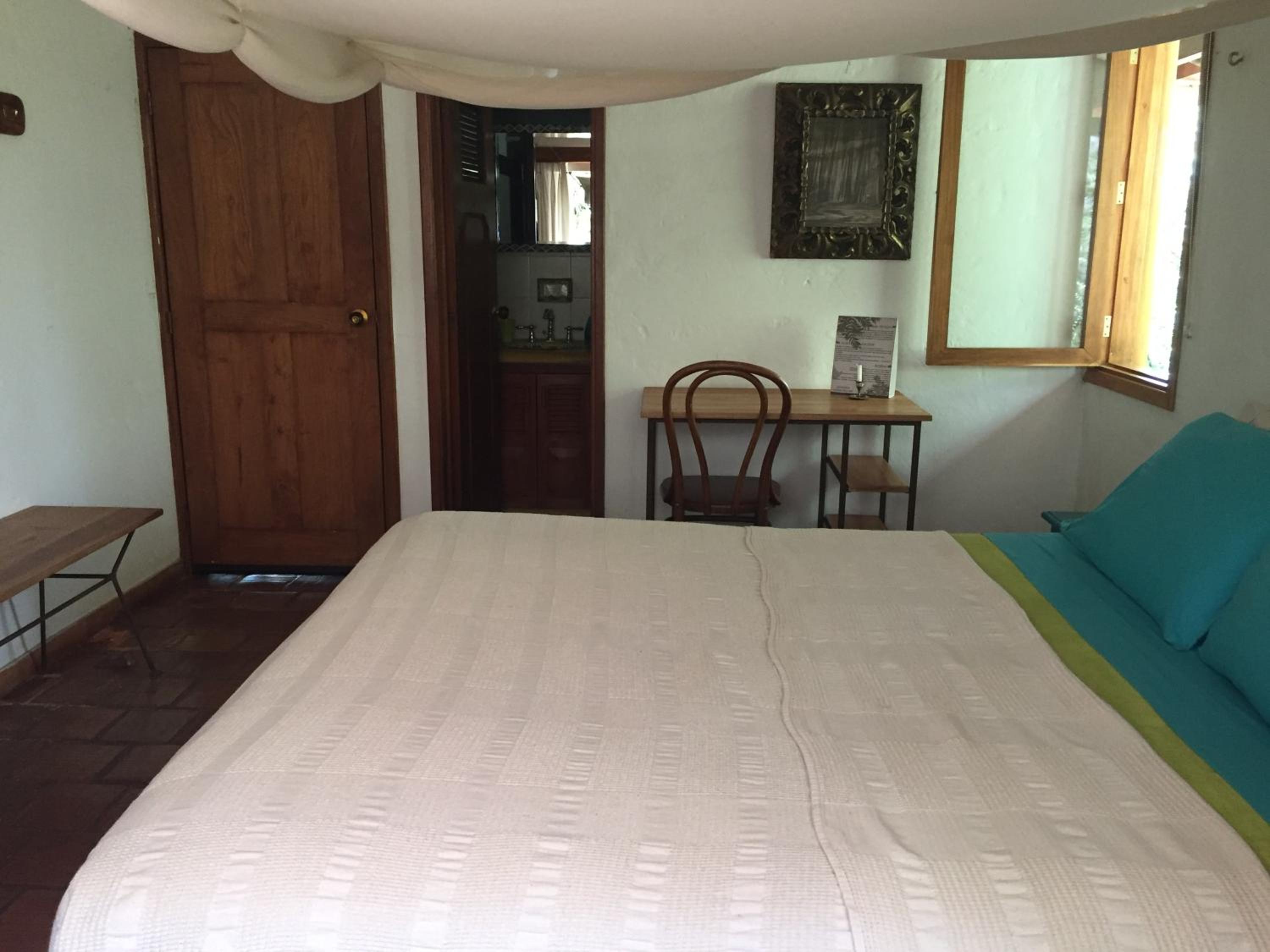 Queen Room with Garden View photo 2