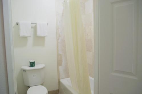 King Room with Spa Bath photo 2