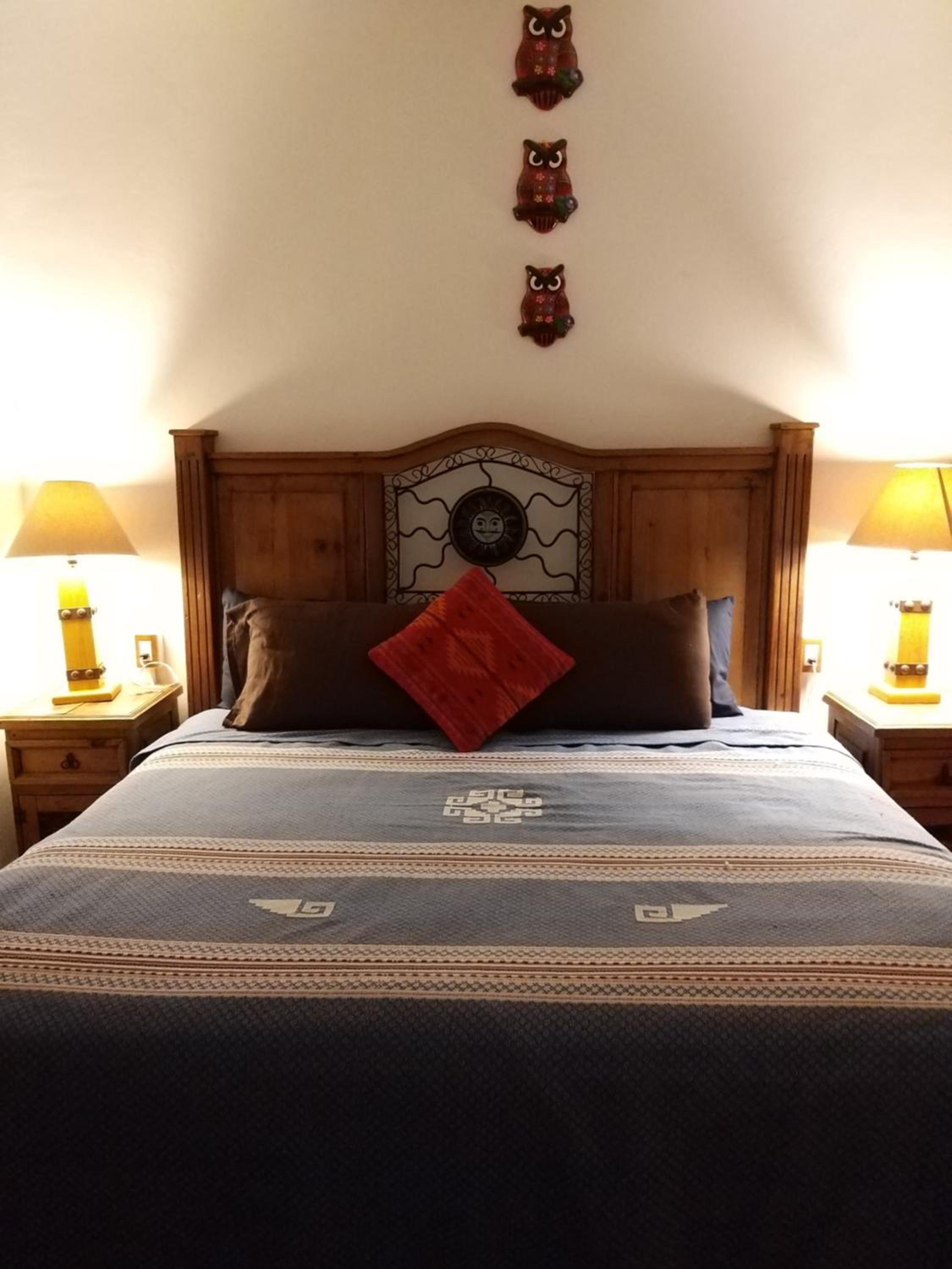 Deluxe Queen Suite - Photo 1