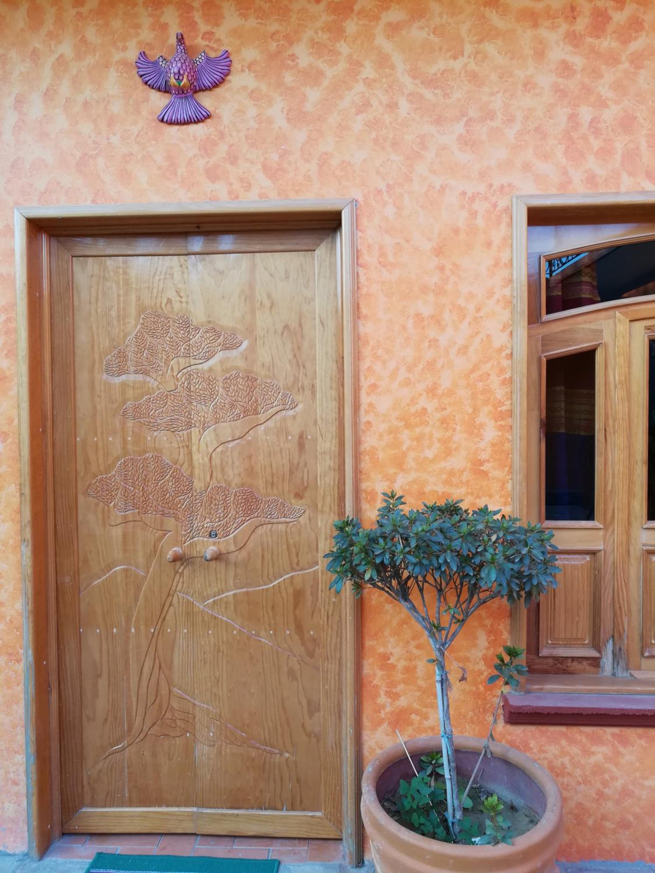 Twin Room with Private Bathroom - Photo 3