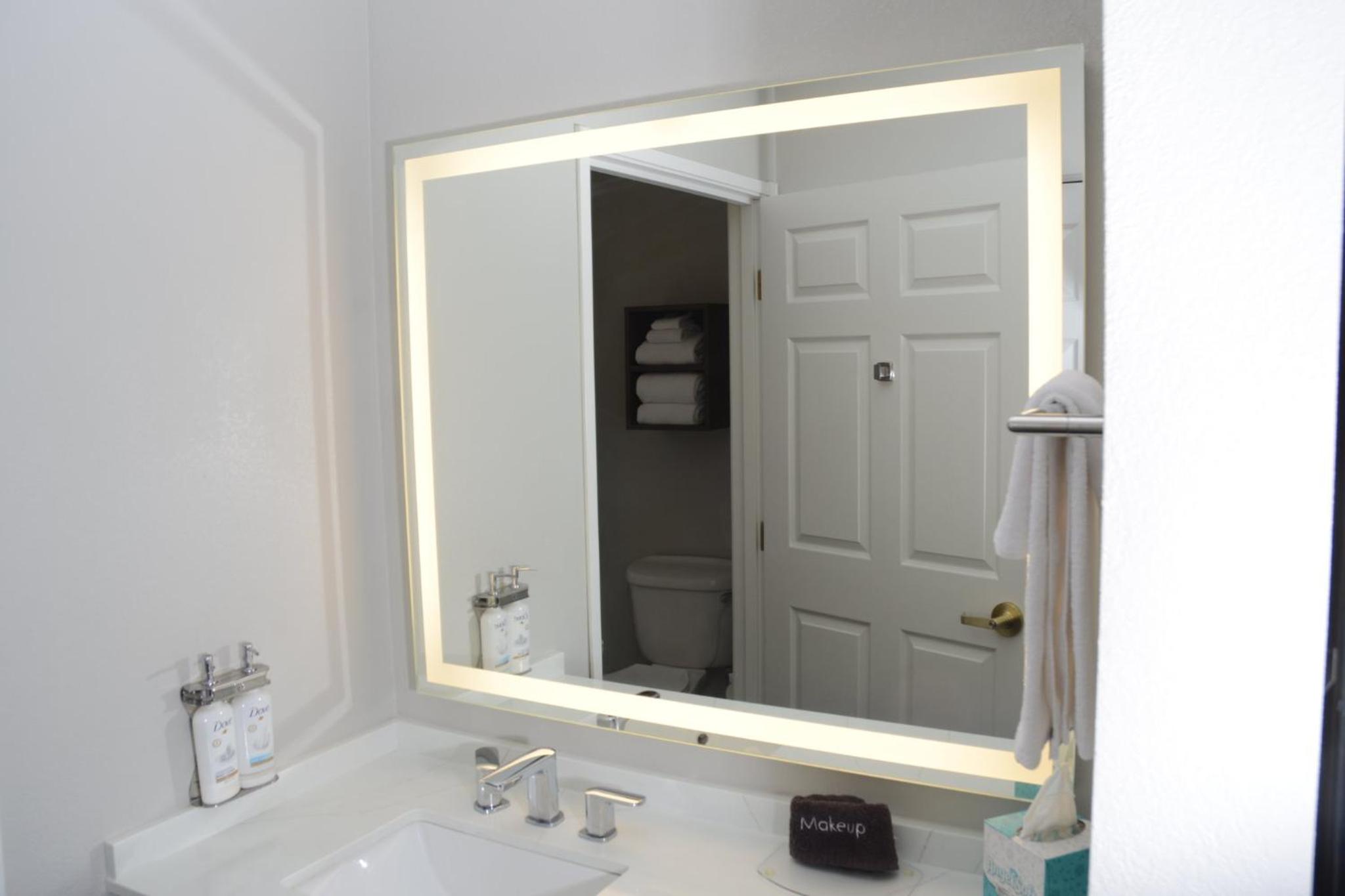 One-Bedroom Suite with Two Double Beds