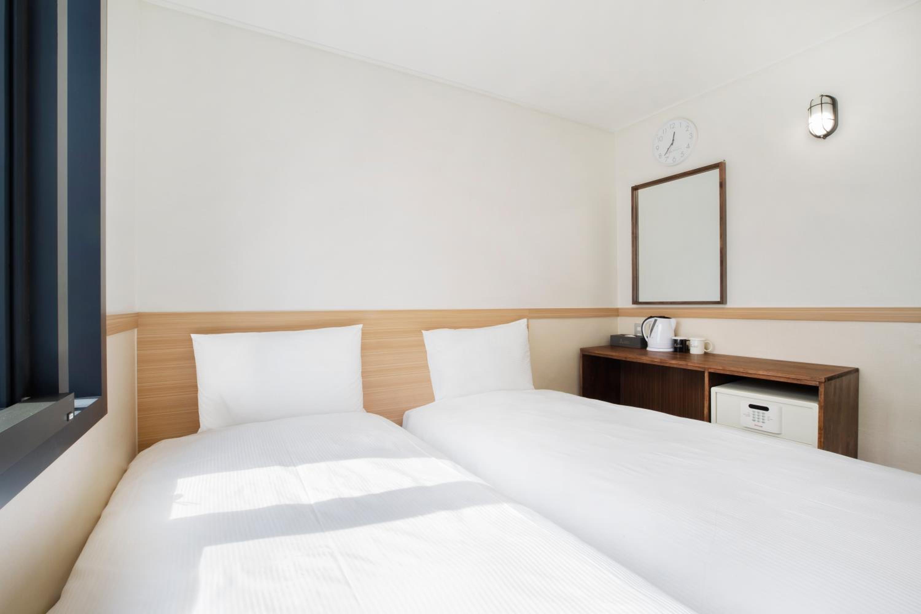 Deluxe Twin Room - Photo 7