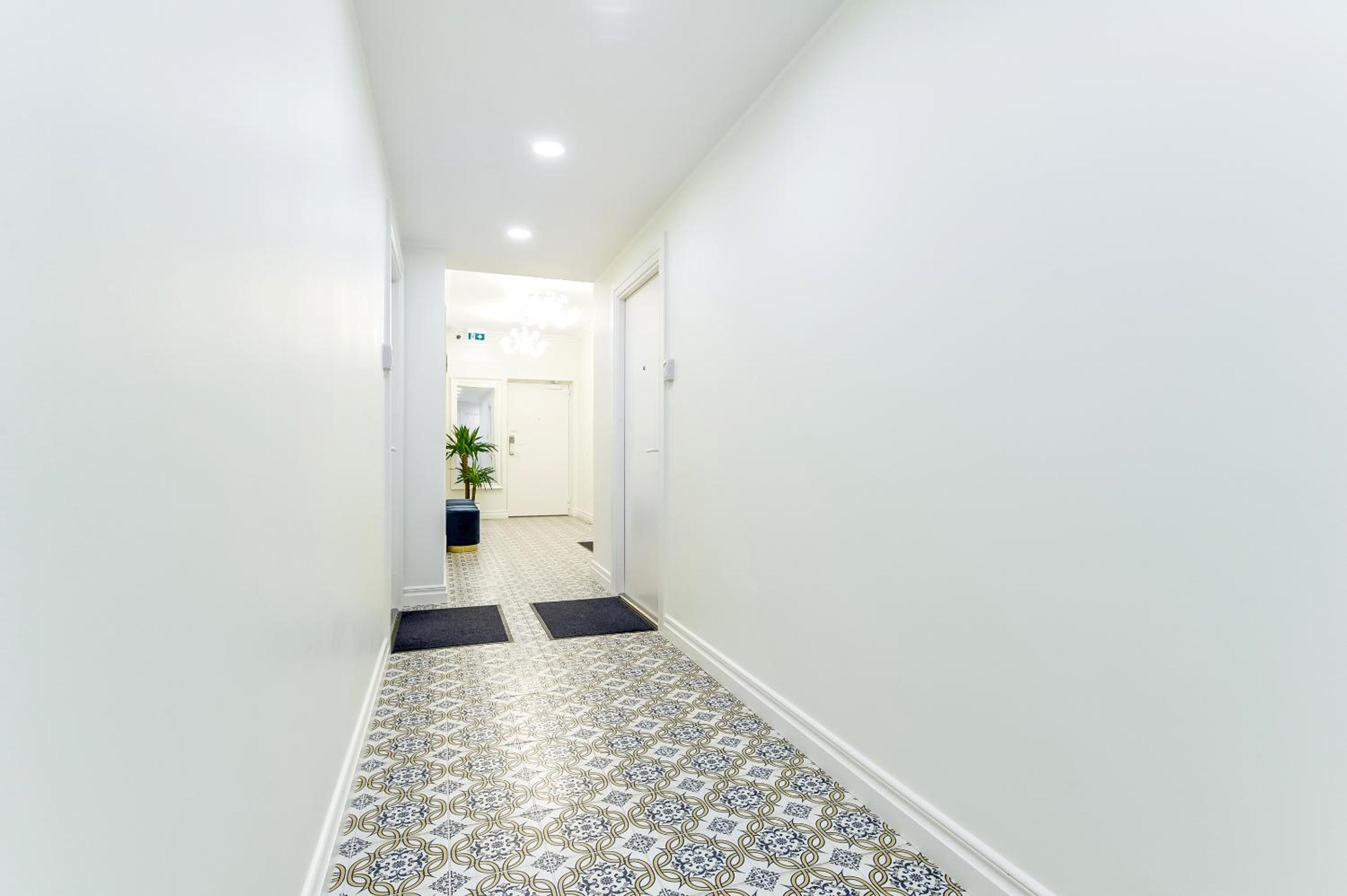 One-Bedroom Apartment - Photo 22
