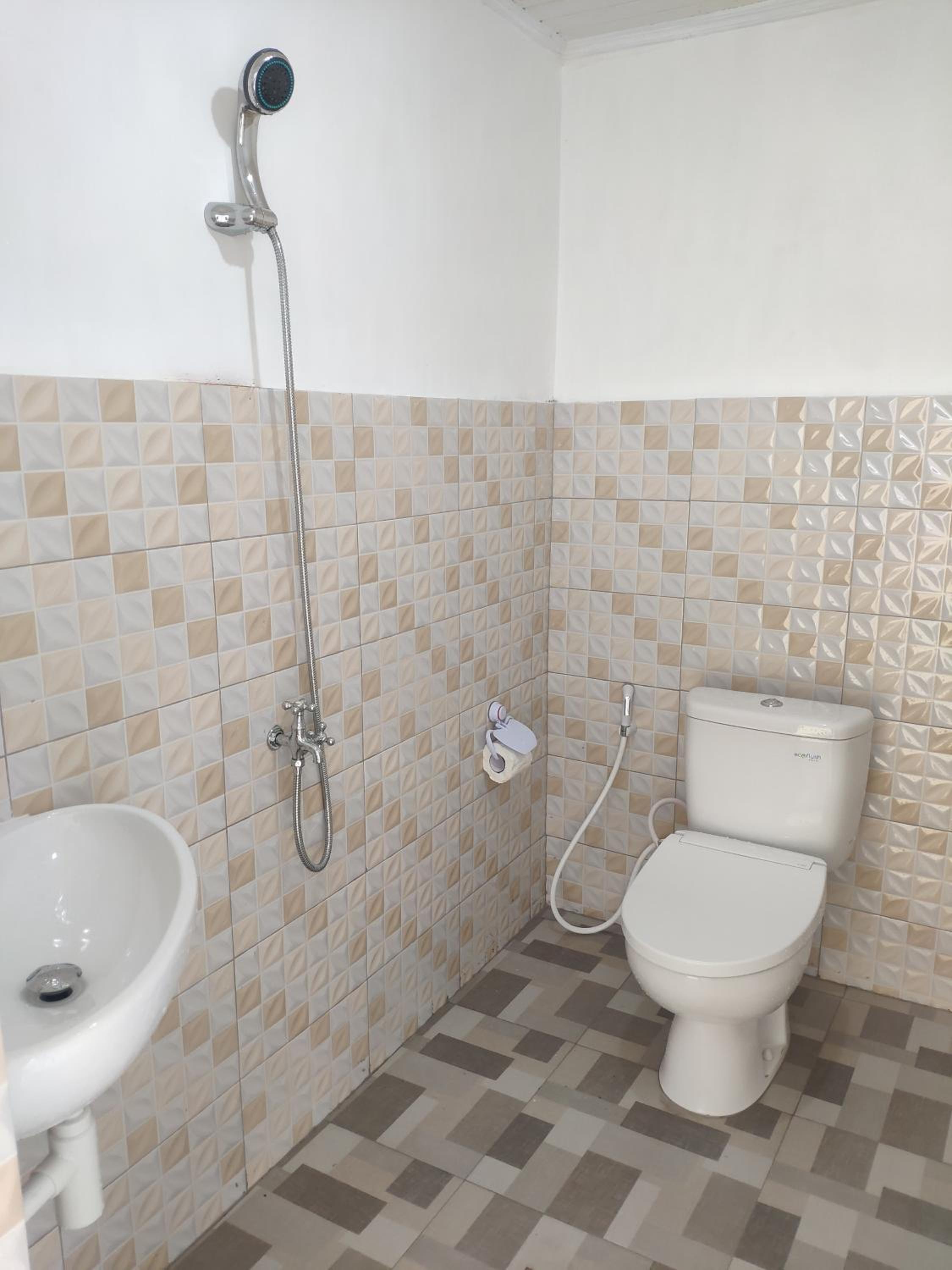 Twin Room with Sea View - Photo 3