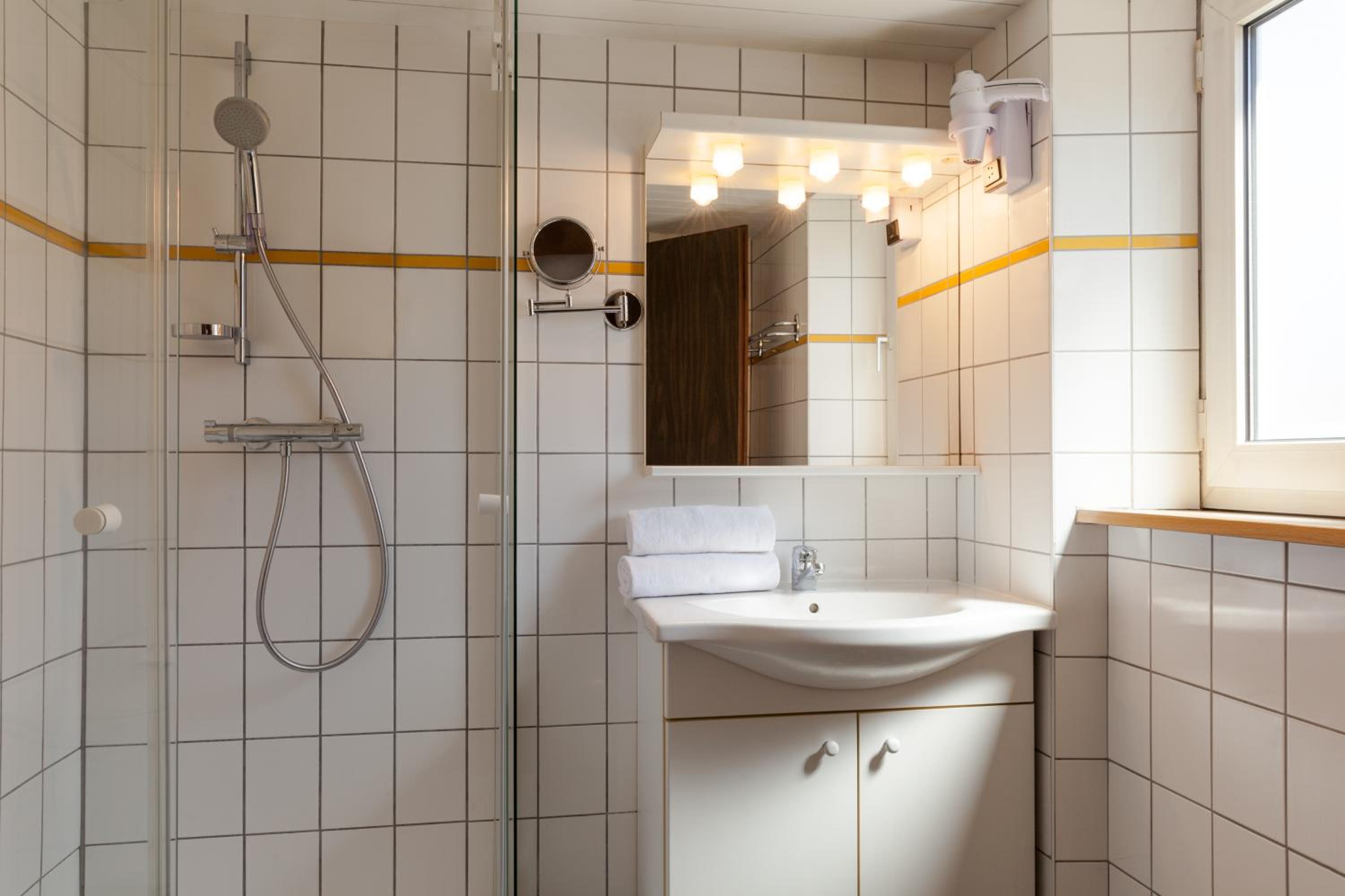Classic Double Room - Photo 6