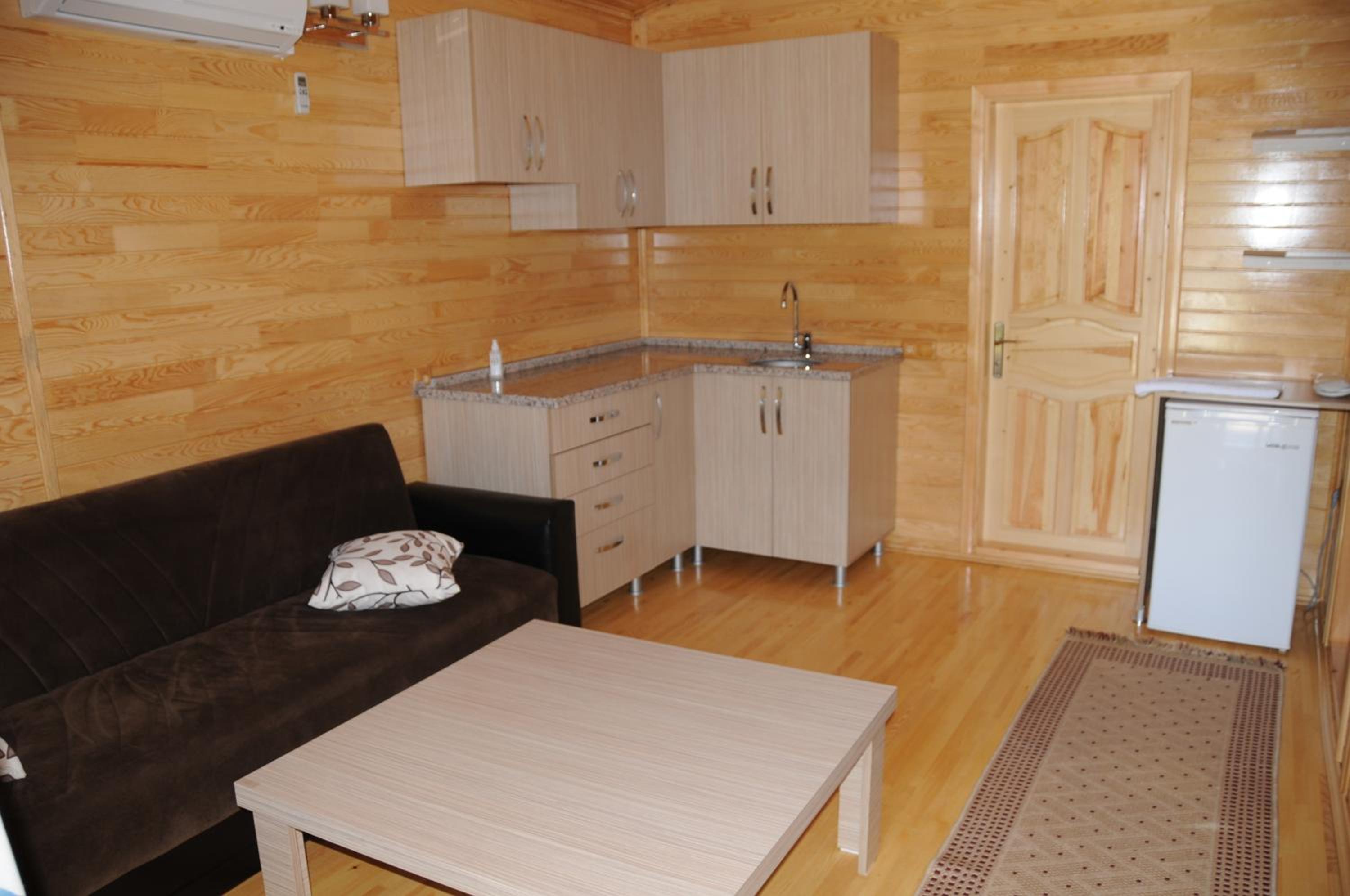 Family Bungalow (4 Adults + 1 Children) photo 3