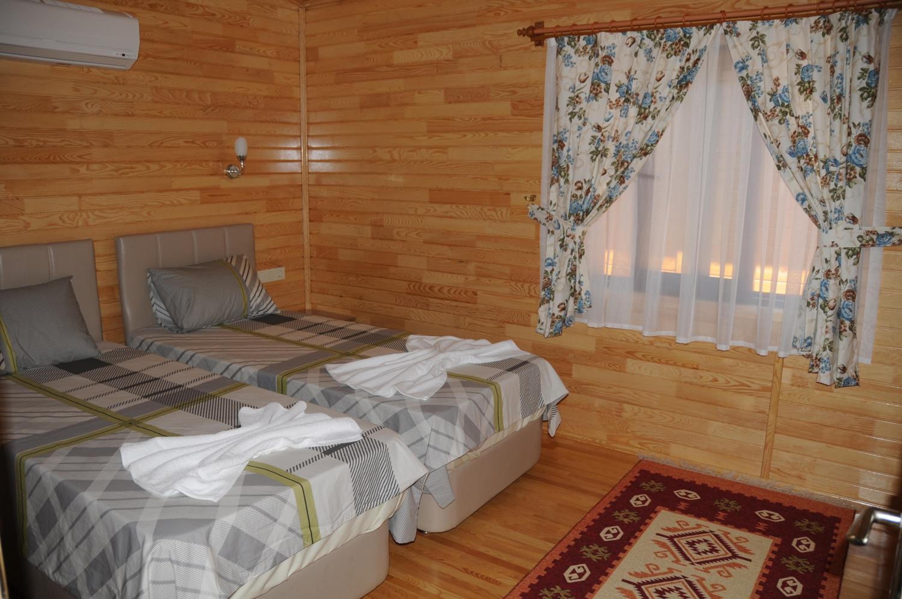 Family Bungalow (2 Adults + 1 Children) photo 3