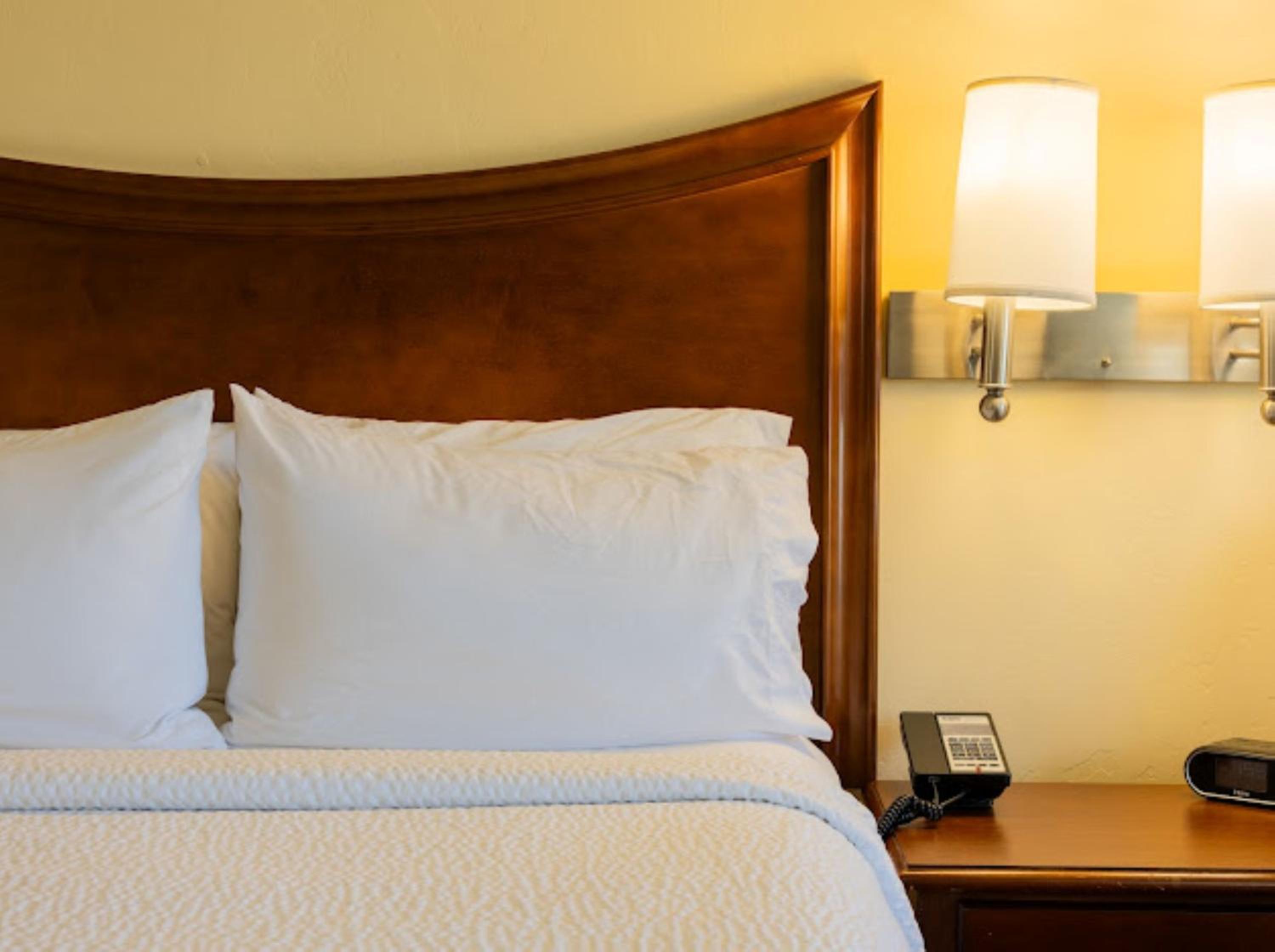 King Room - Mobility Access/Hearing Accessible