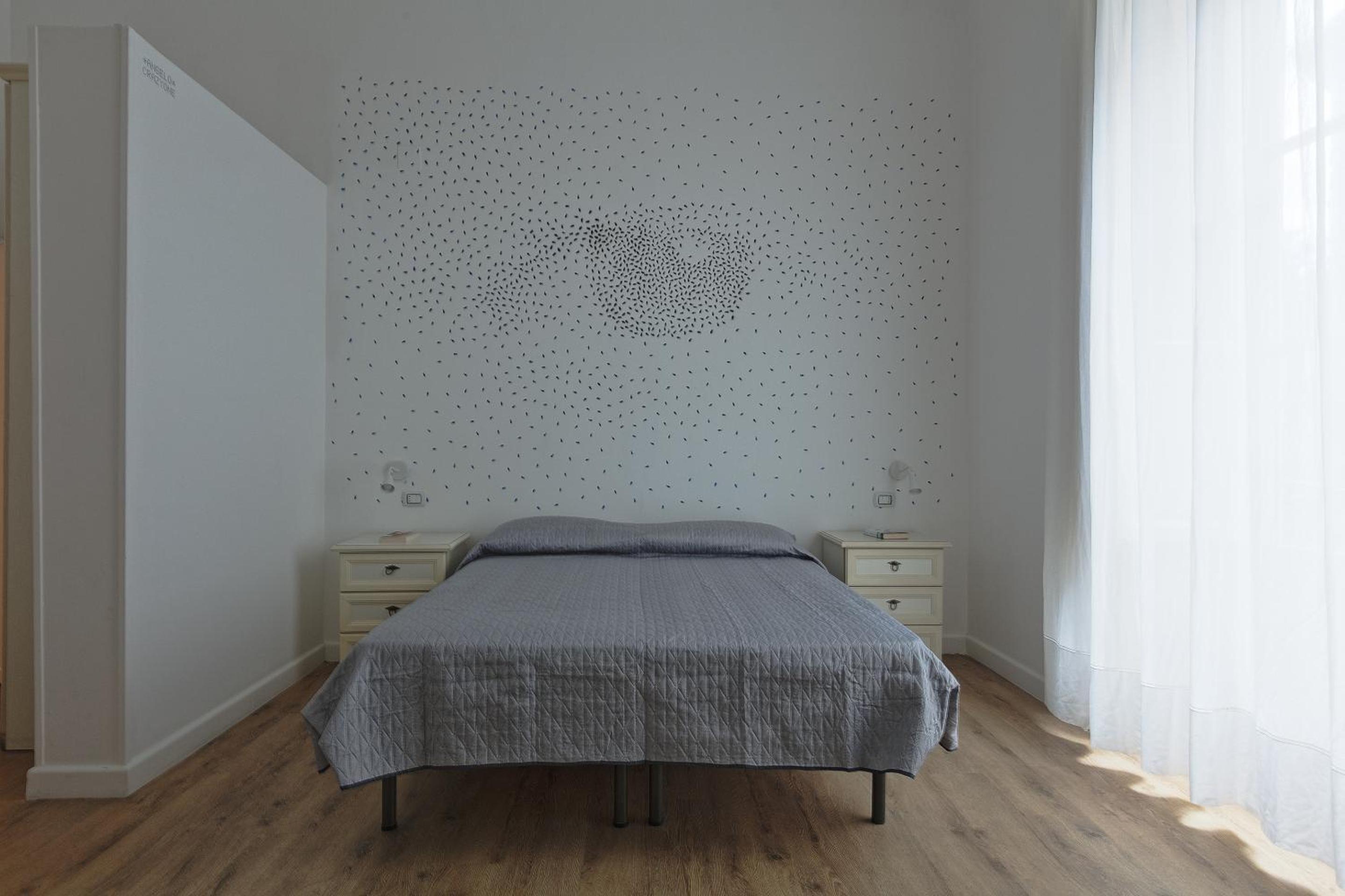 Triple Room with Balcony - Photo 9
