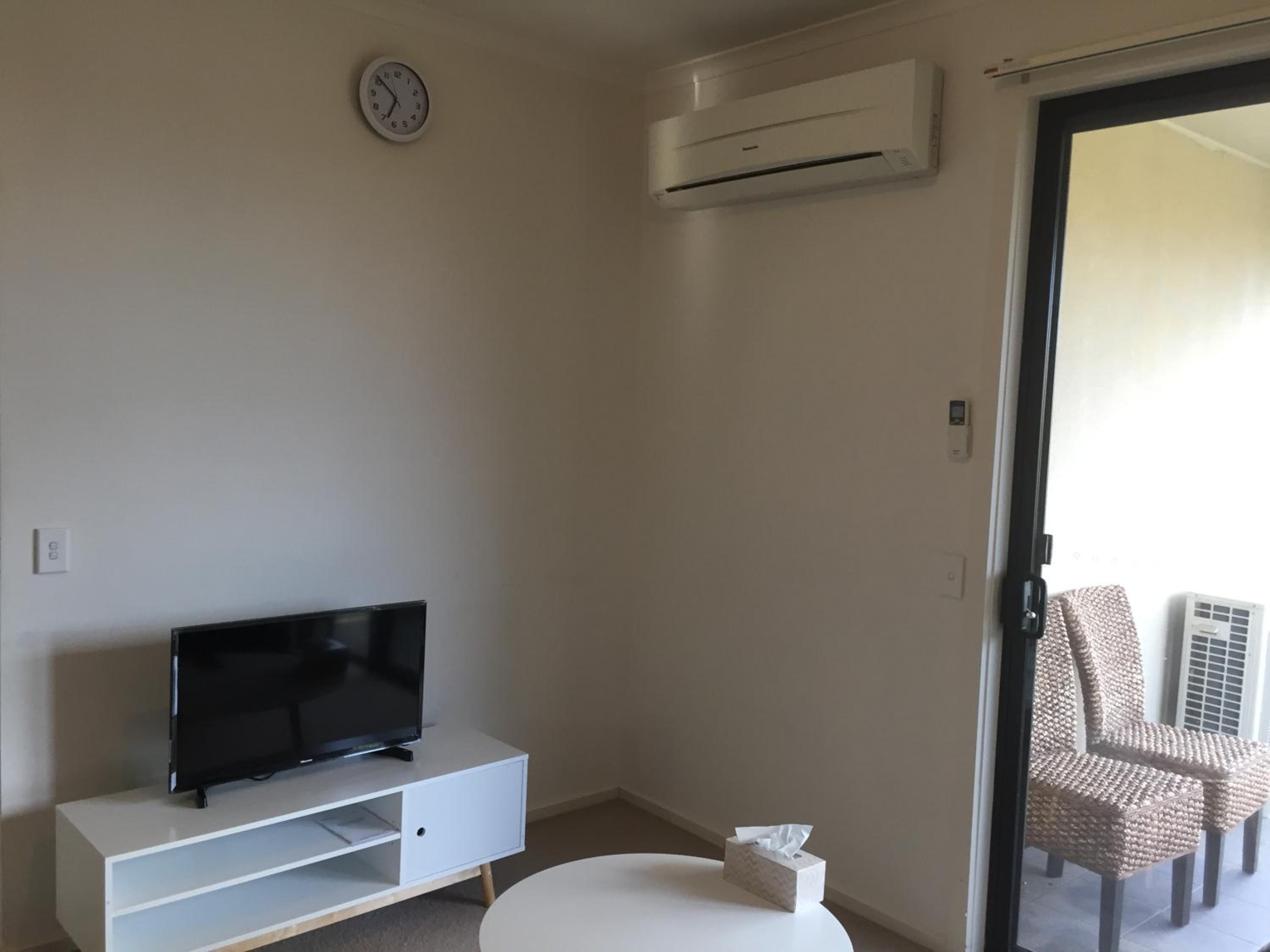 Apartment with Balcony photo 3