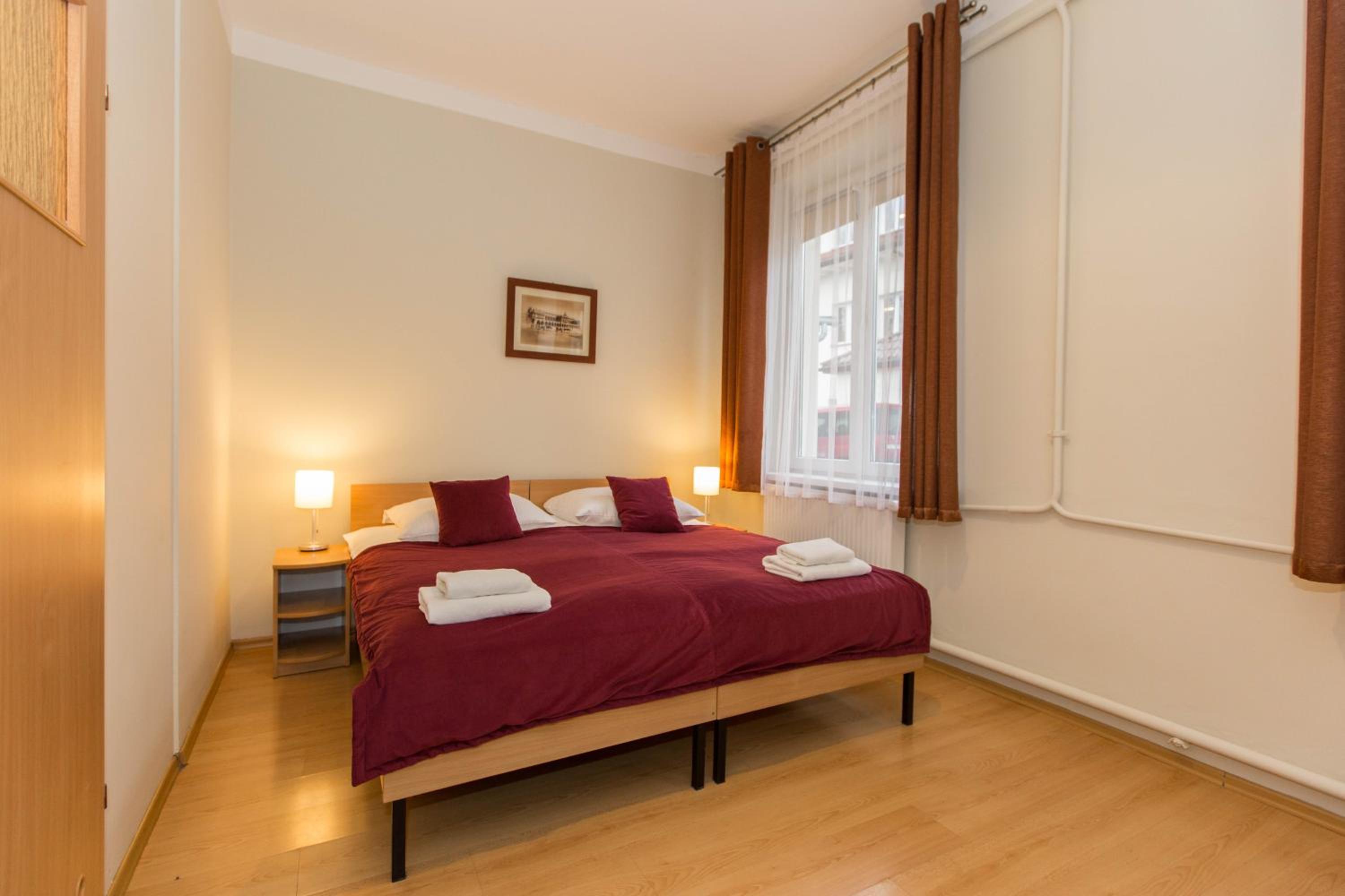 Double or Twin Room - Photo 9