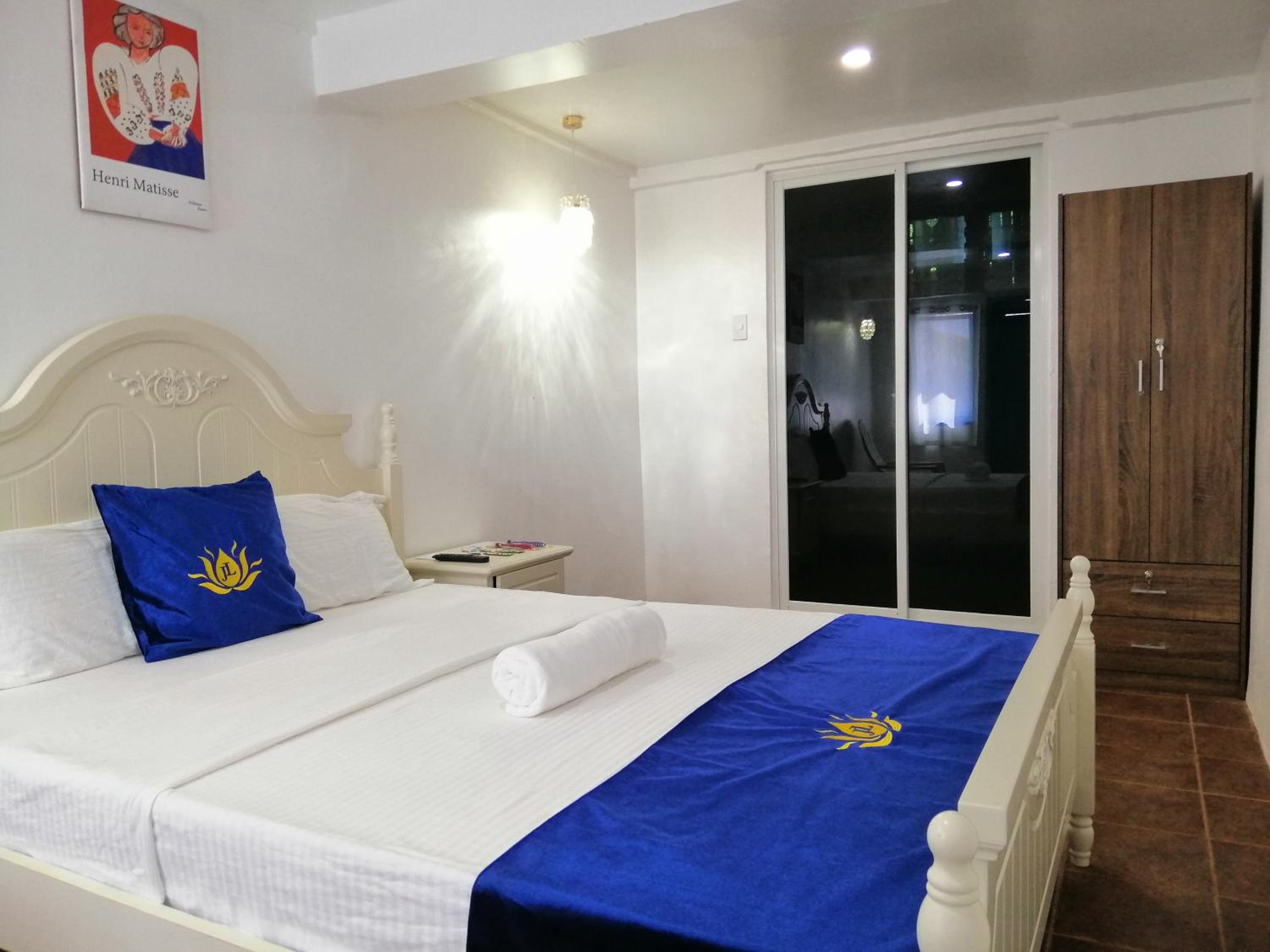 Standard Double Room - Photo 1