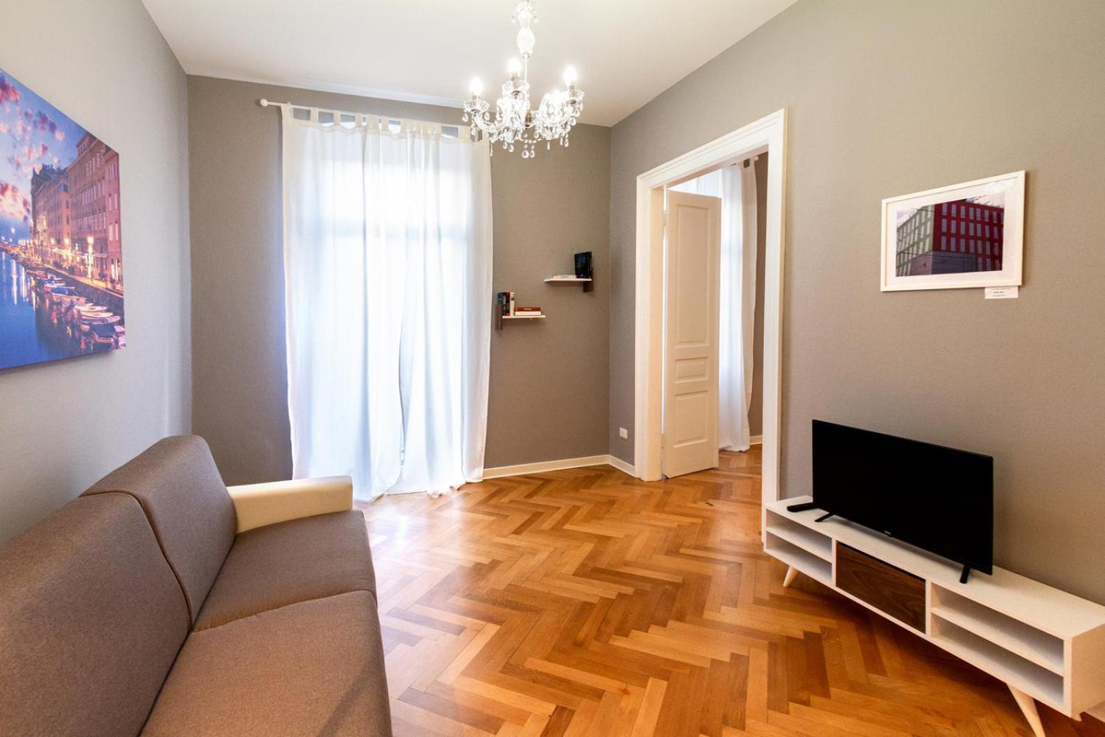 One-Bedroom Apartment - Photo 11