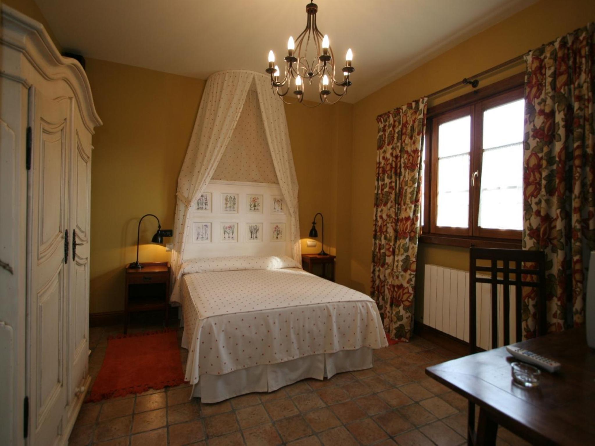 Double or Twin Room photo 3