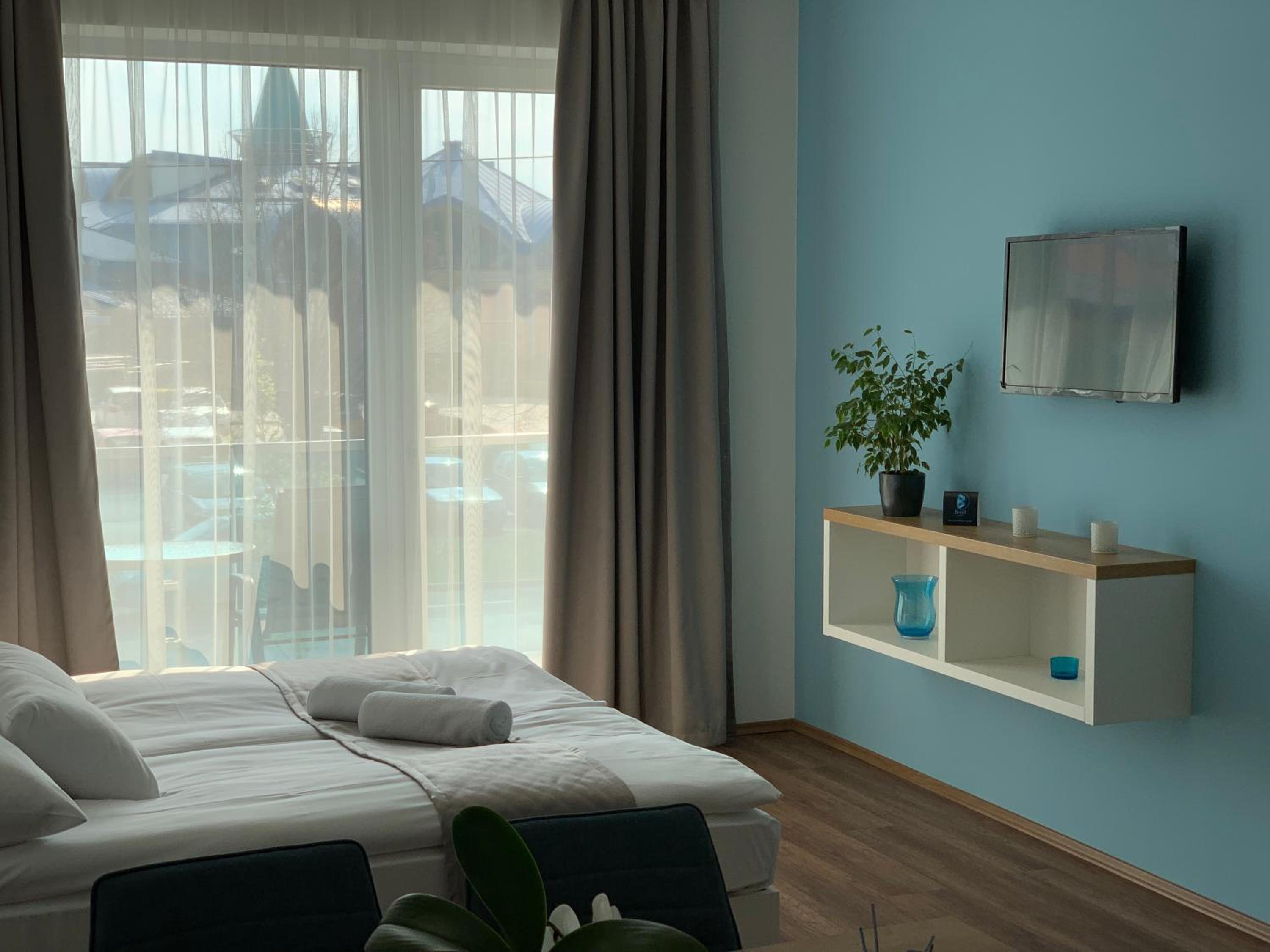 Studio Apartment - Photo 10