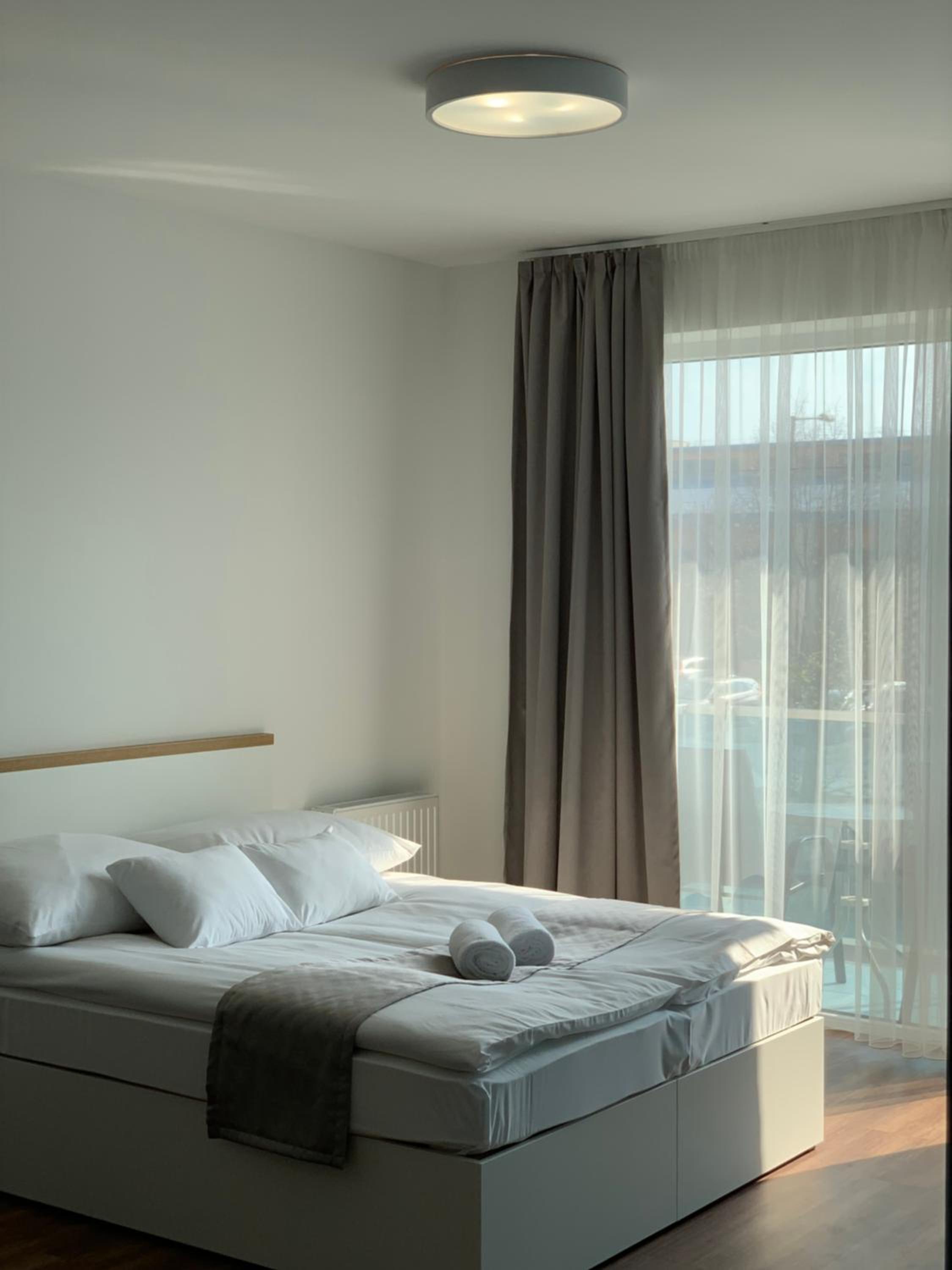 Studio Apartment - Photo 13