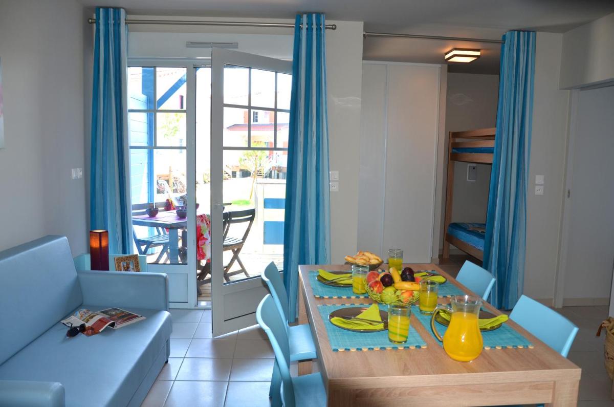 Small Duplex House  (4-6 Adults)