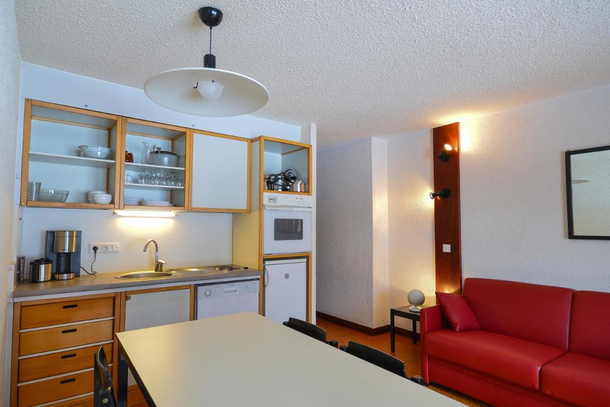 Residence One-Bedroom Apartment