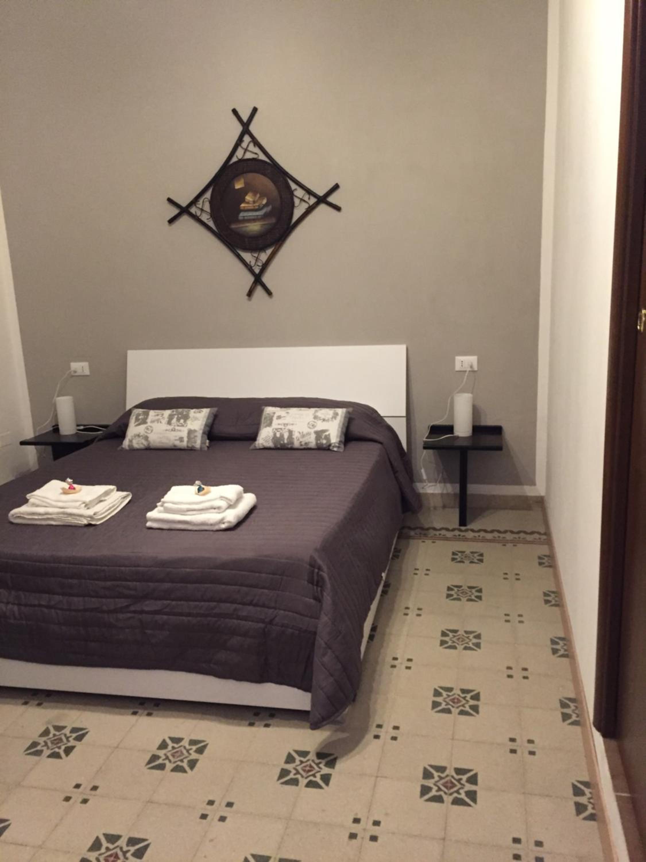 Standard Double Room - Photo 3