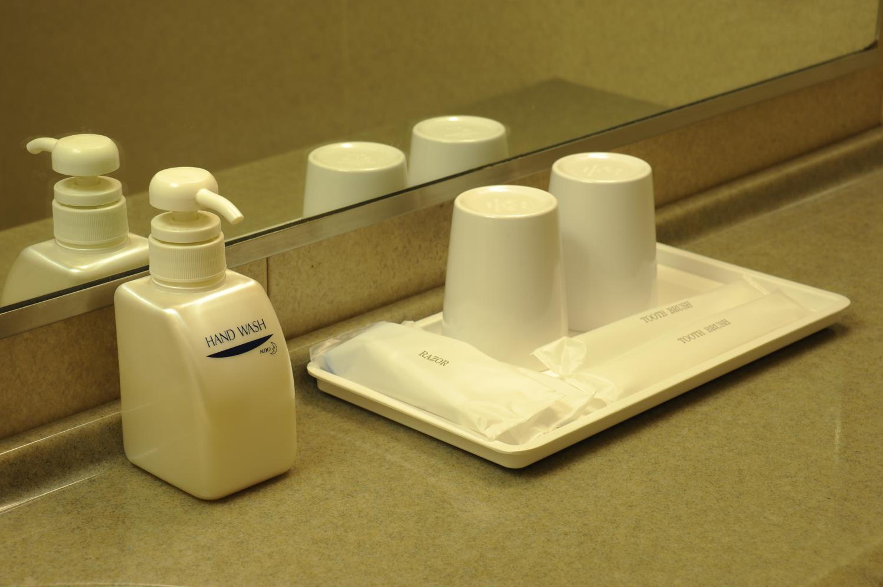 Triple Room - Non-Smoking photo 3