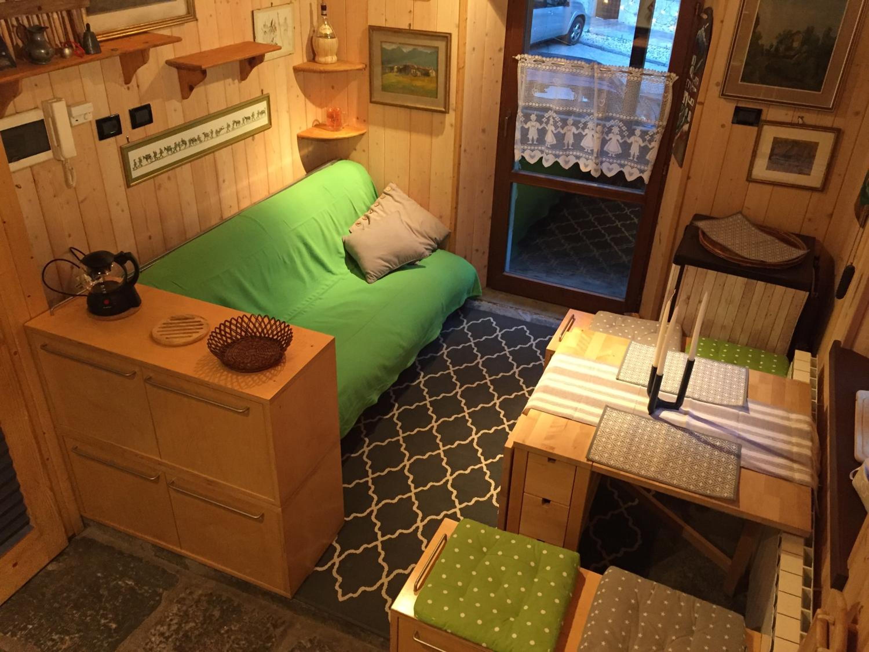Maisonette photo 1
