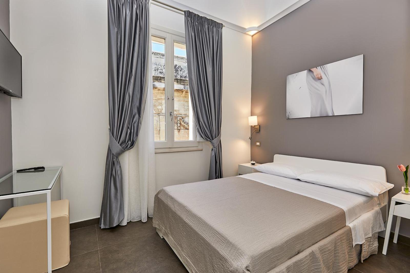Standard Double Room - Photo 5