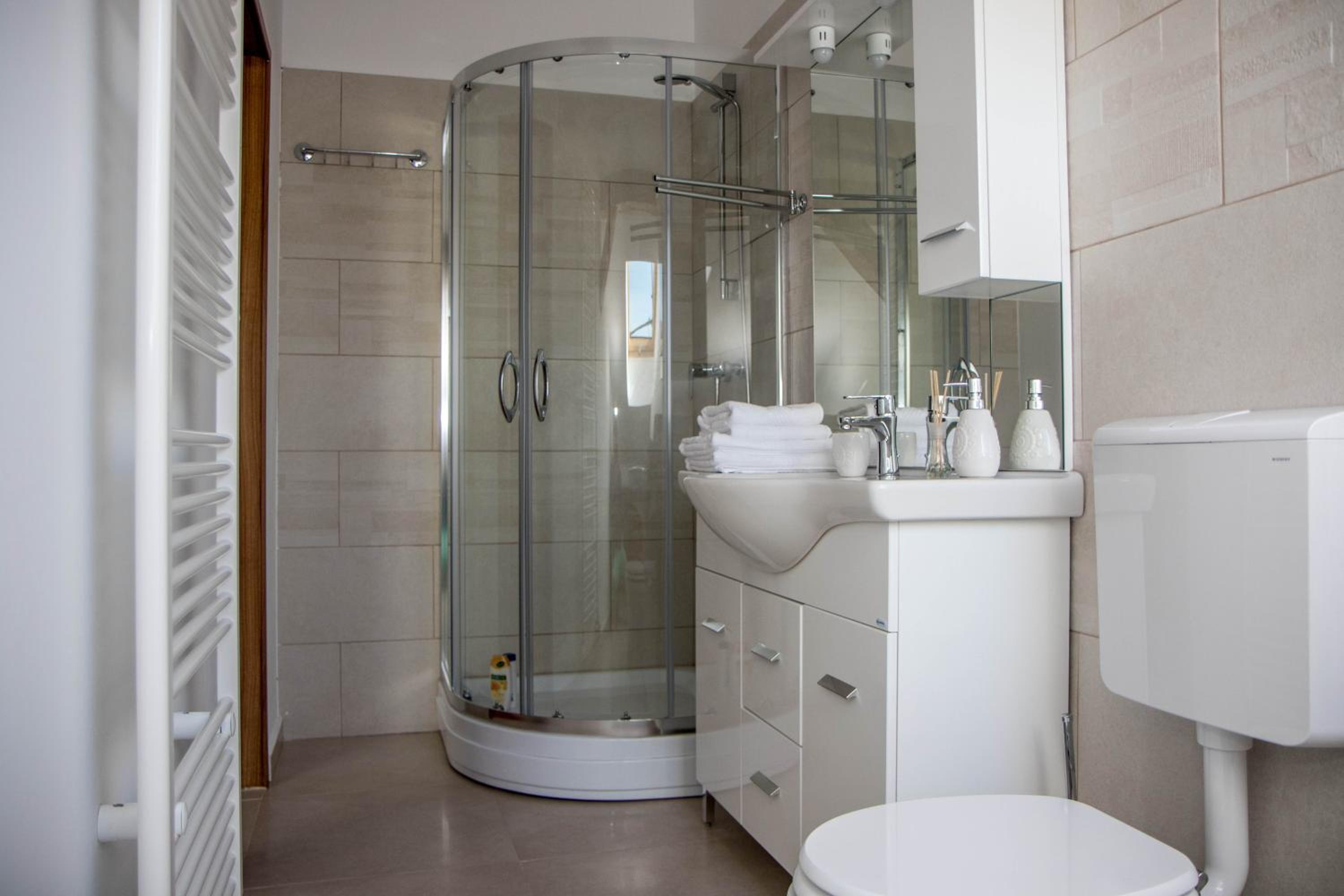 Double Room - Photo 27