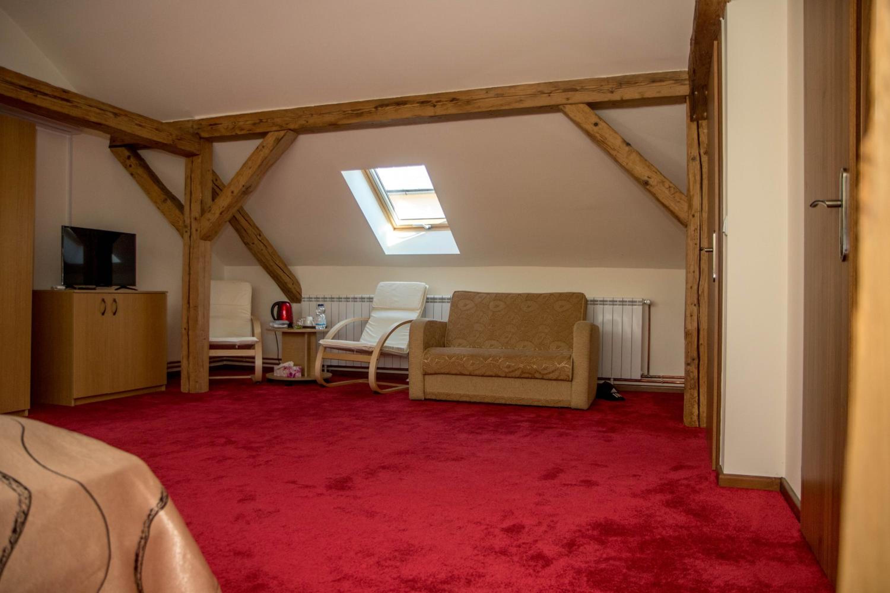 Family Room - Photo 22