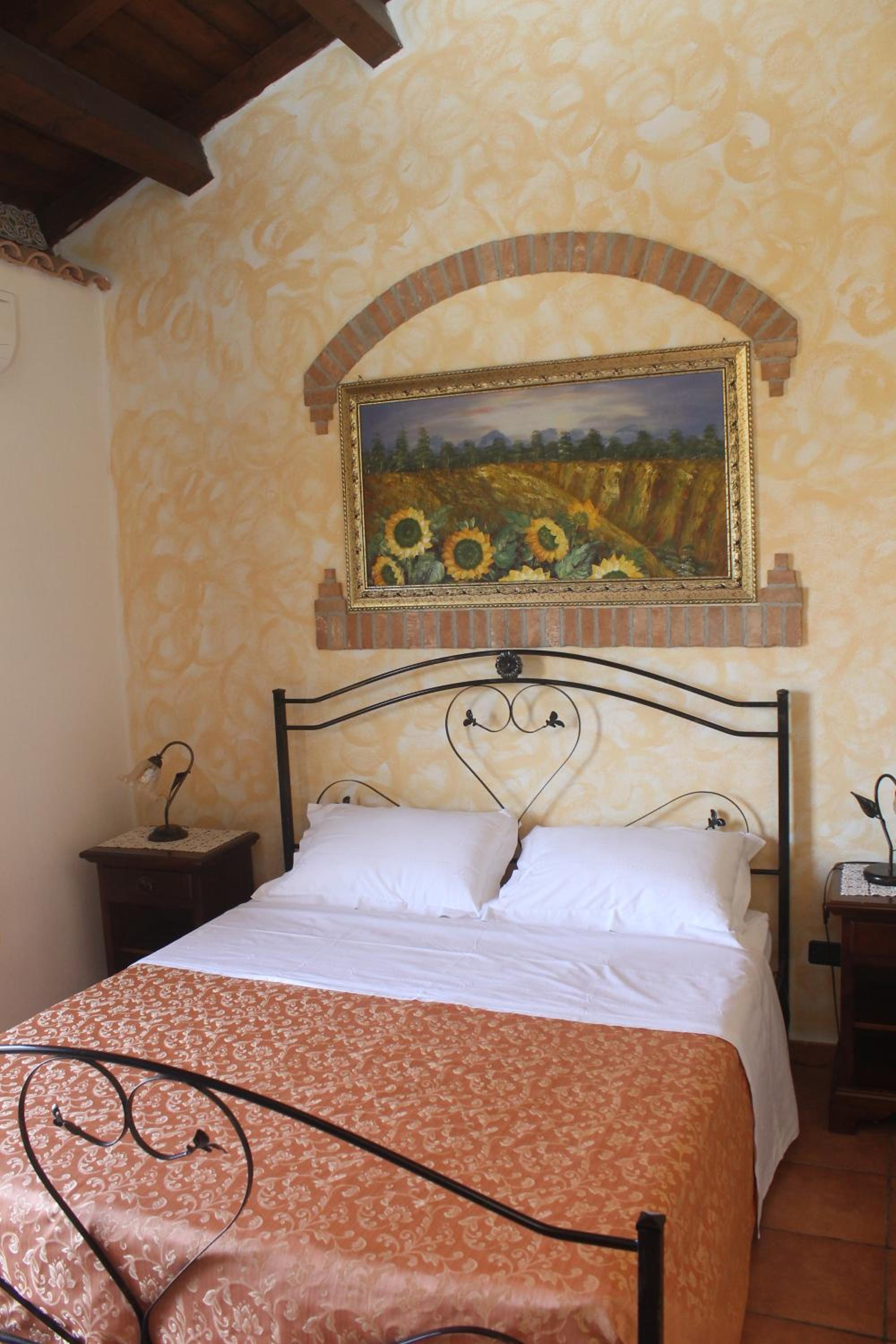 Large Double Room photo 2