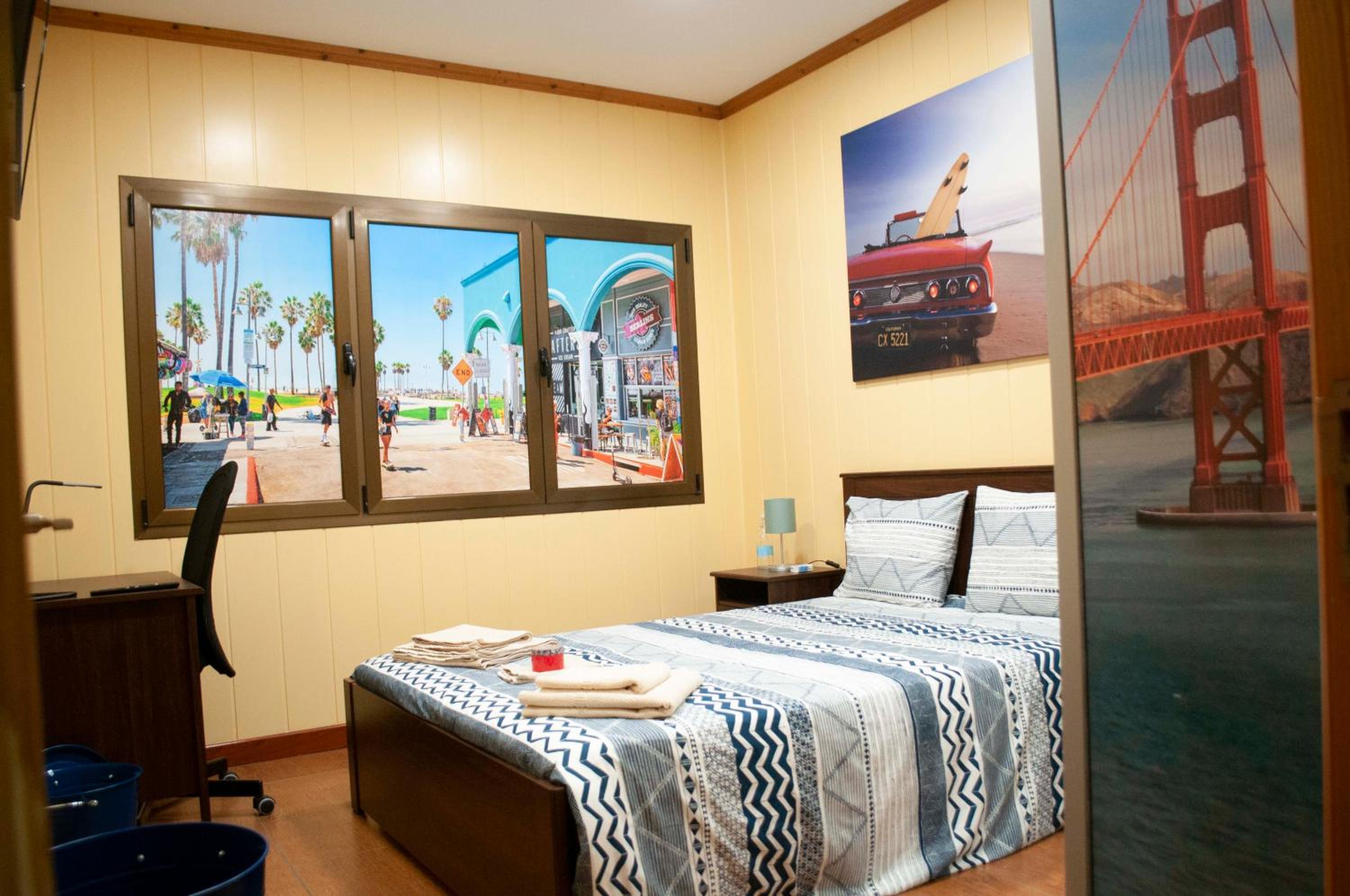 Double Room with Shared Bathroom photo 2