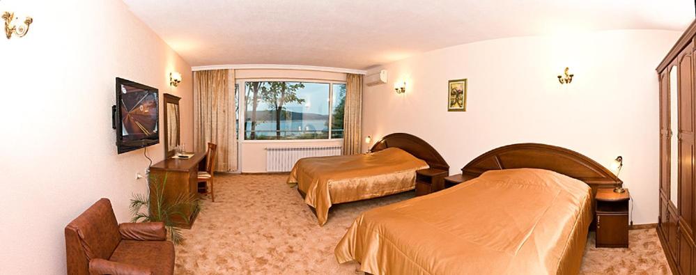 Deluxe Queen Room with Two Queen Beds - Photo 1