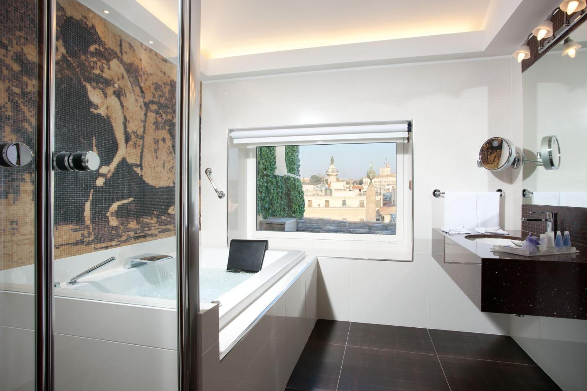 Suite with Terrace thumbnail 6