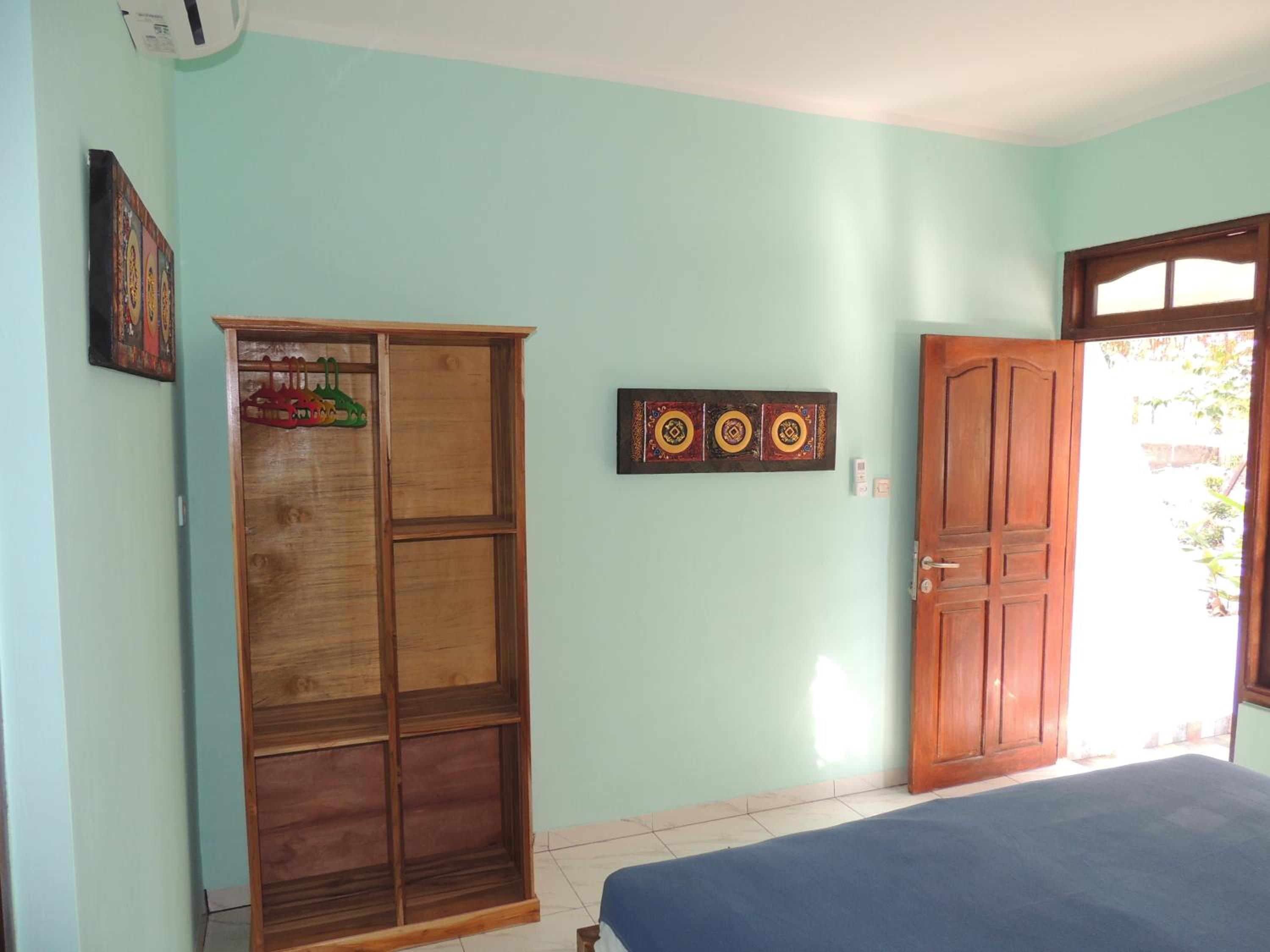 Superior Double or Twin Room with Free Return Airport Transfer - Photo 6