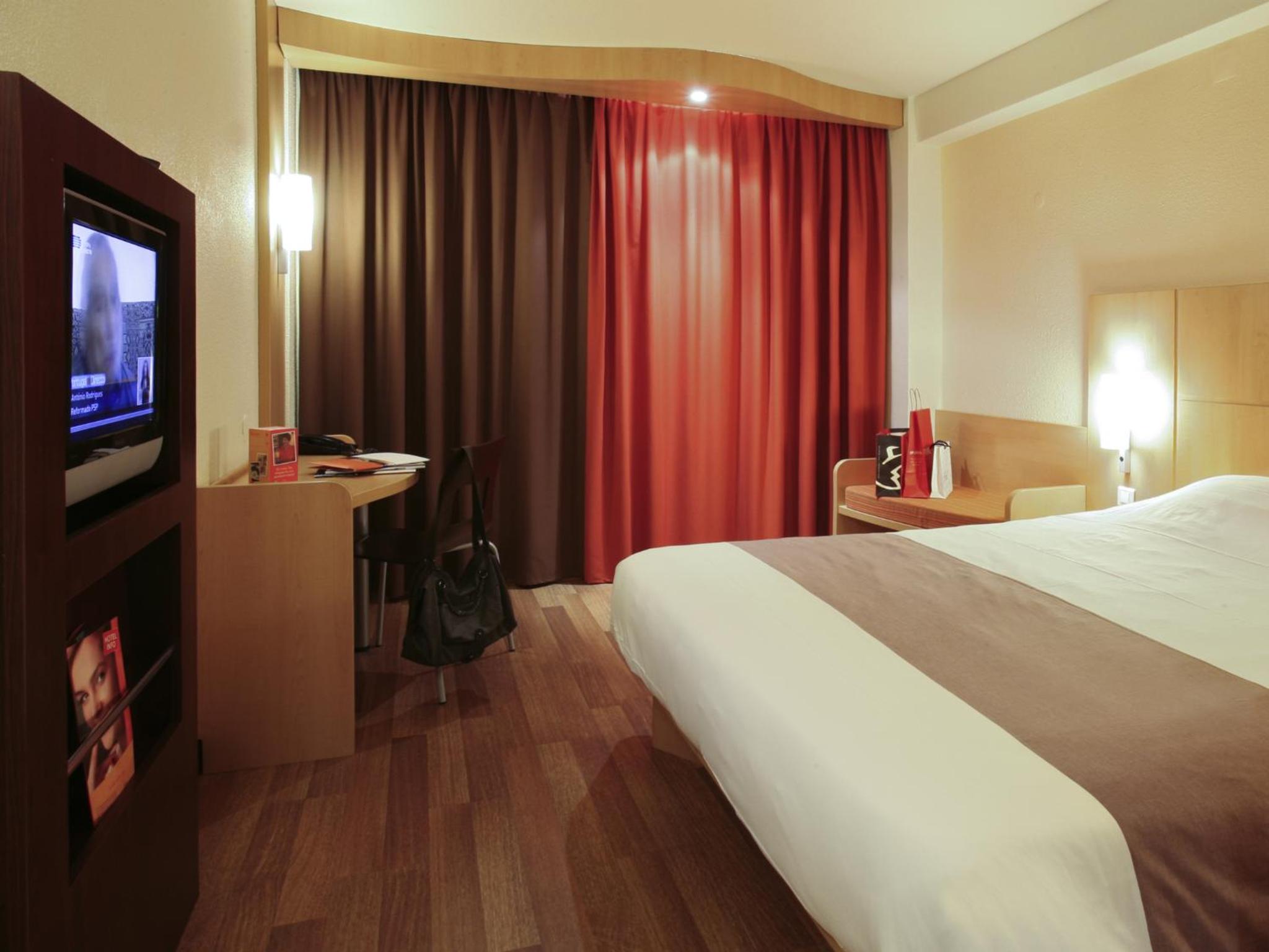 Standard Double Room - Photo 7