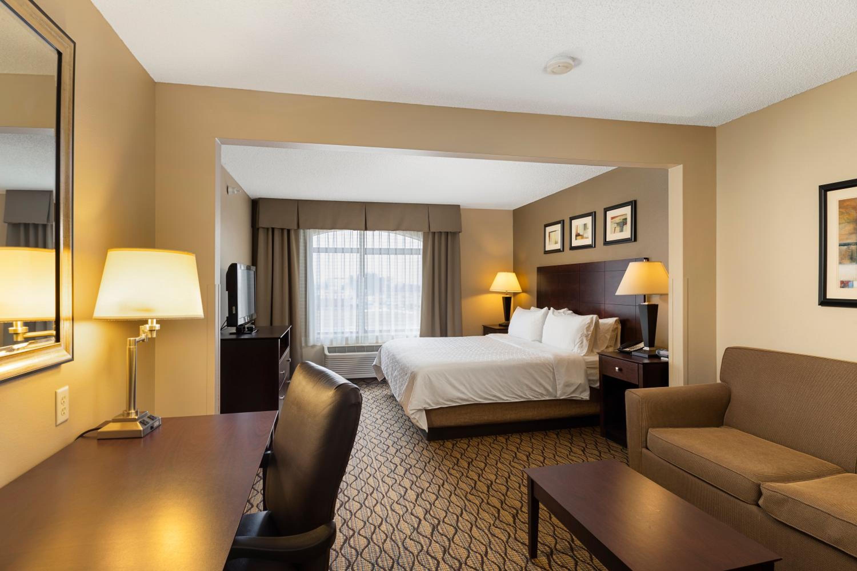 Standard King Room with Sofa Bed