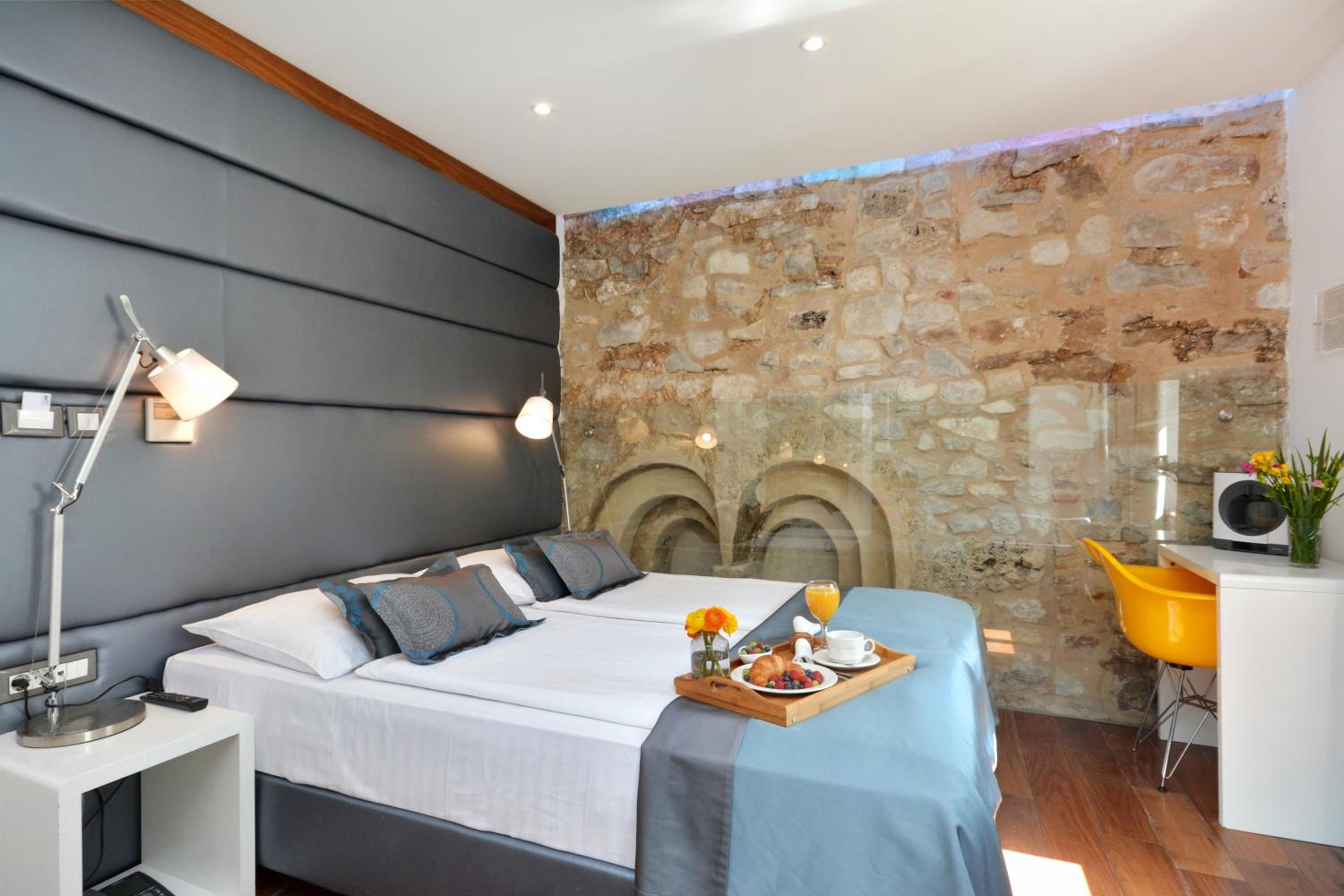 Superior Double Room - Photo 1