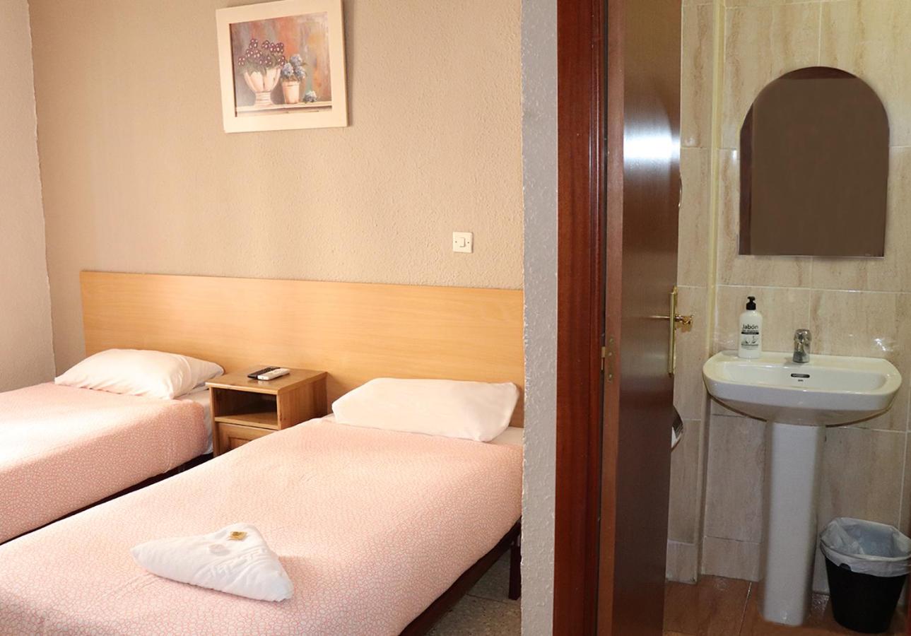 Twin Room photo 2