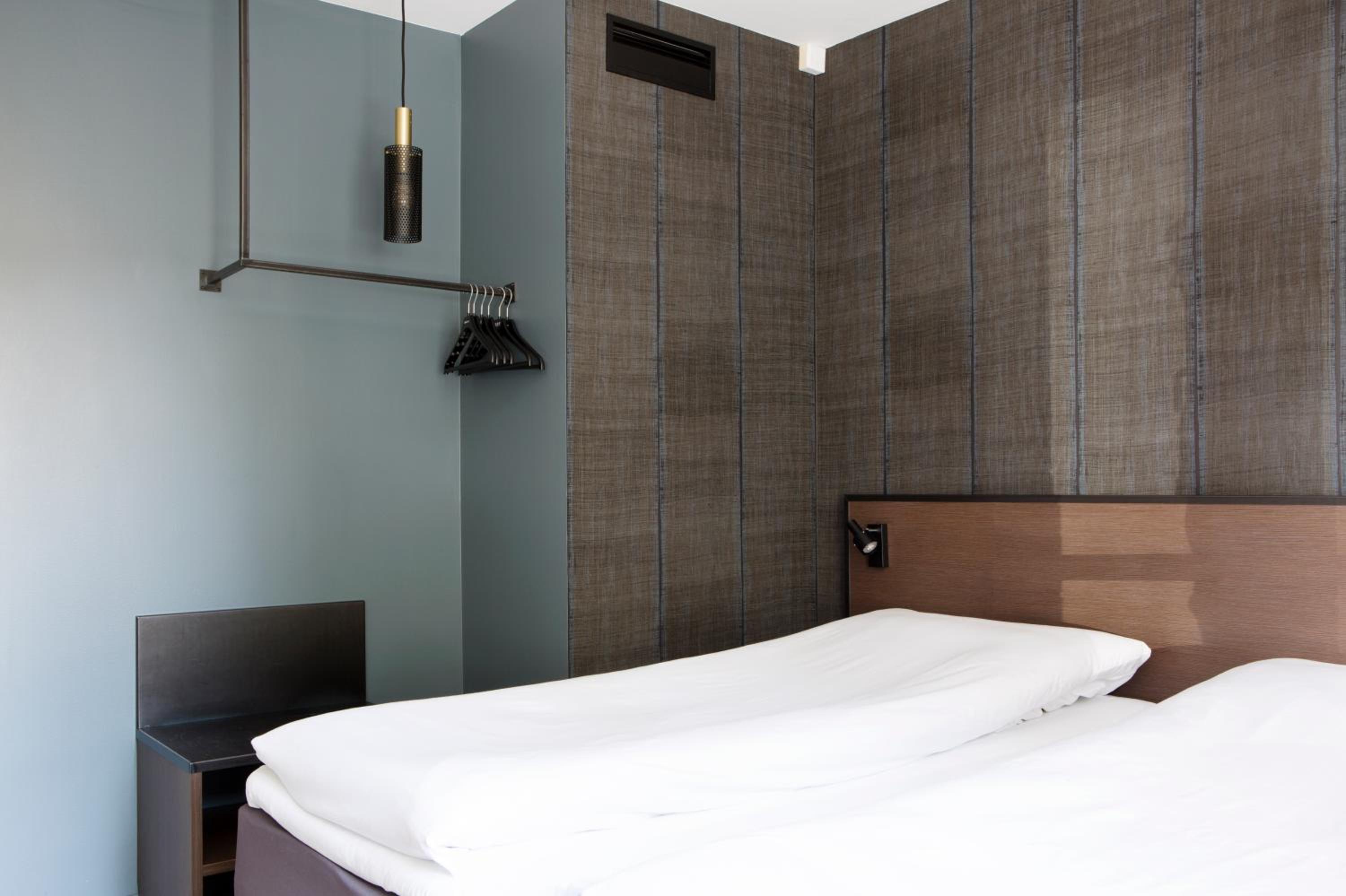 Standard Double Room - Photo 3