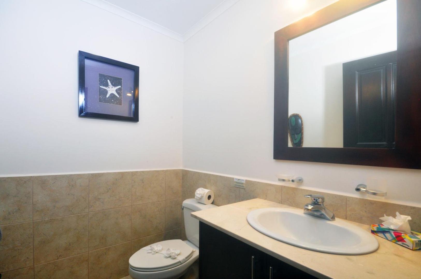 Apartment photo 2