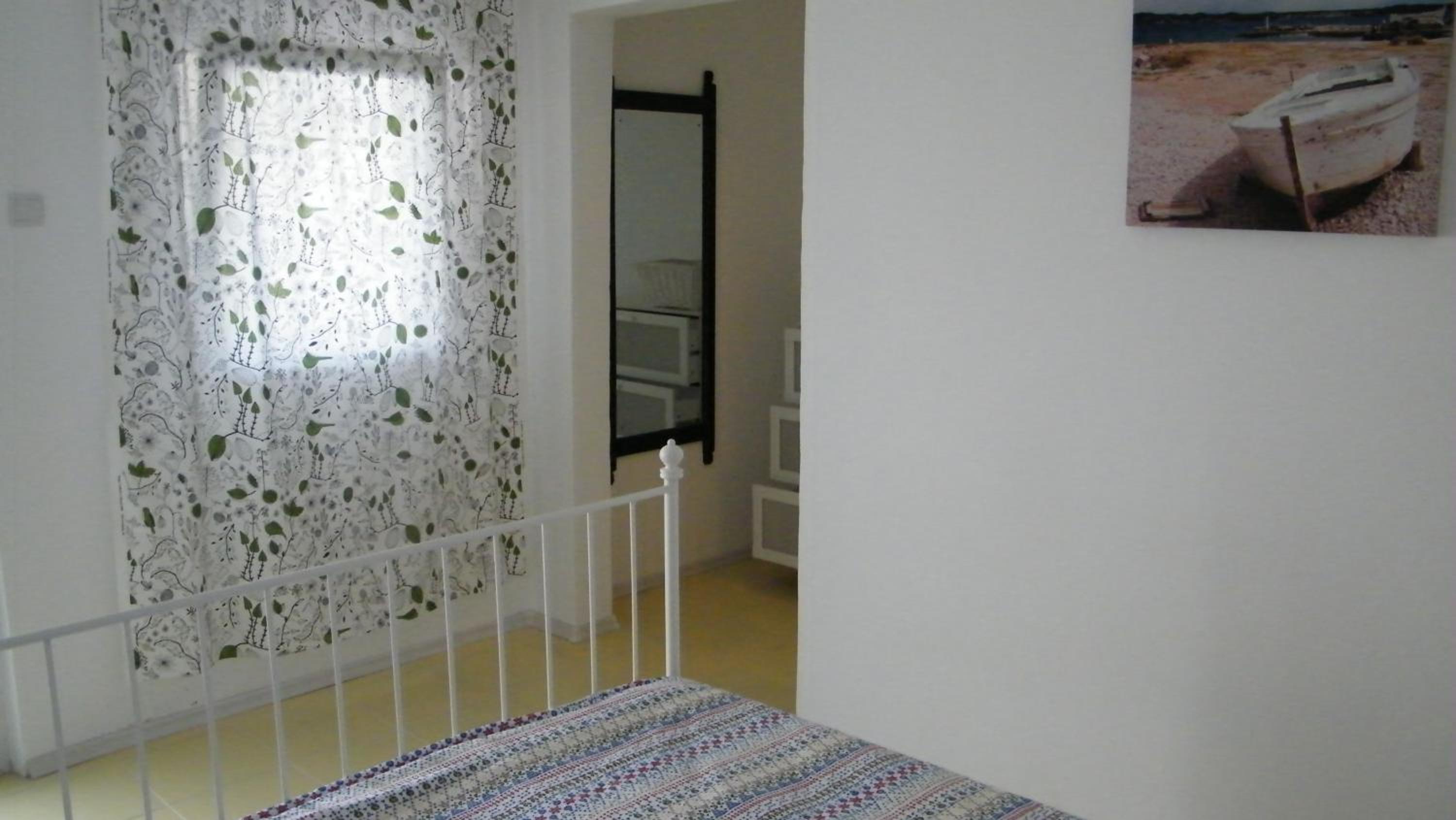 Budget Double Room - Photo 1