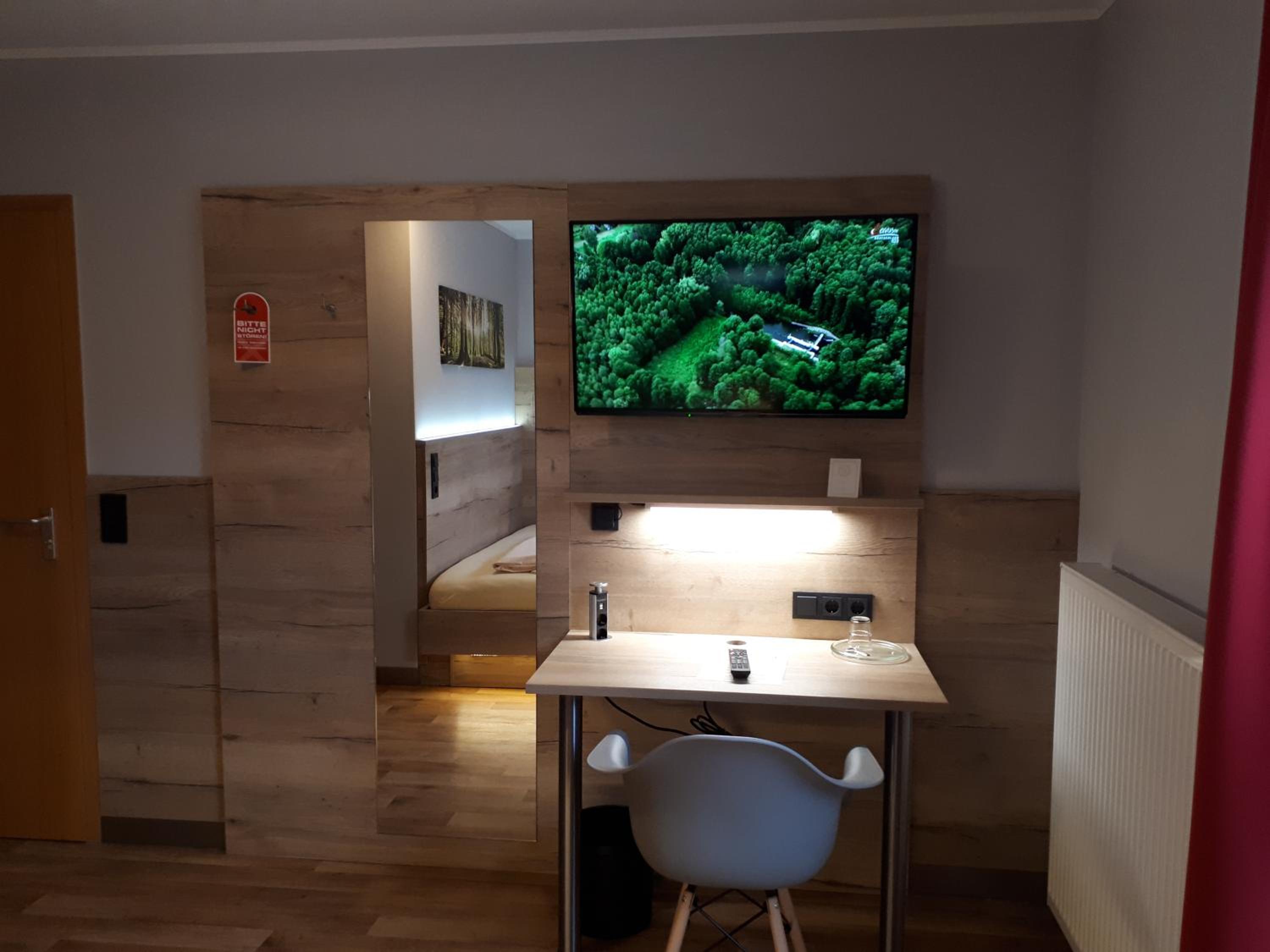 Deluxe Single Room