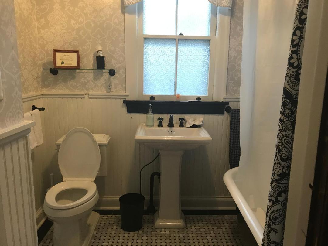 King Suite with Ocean View photo 2
